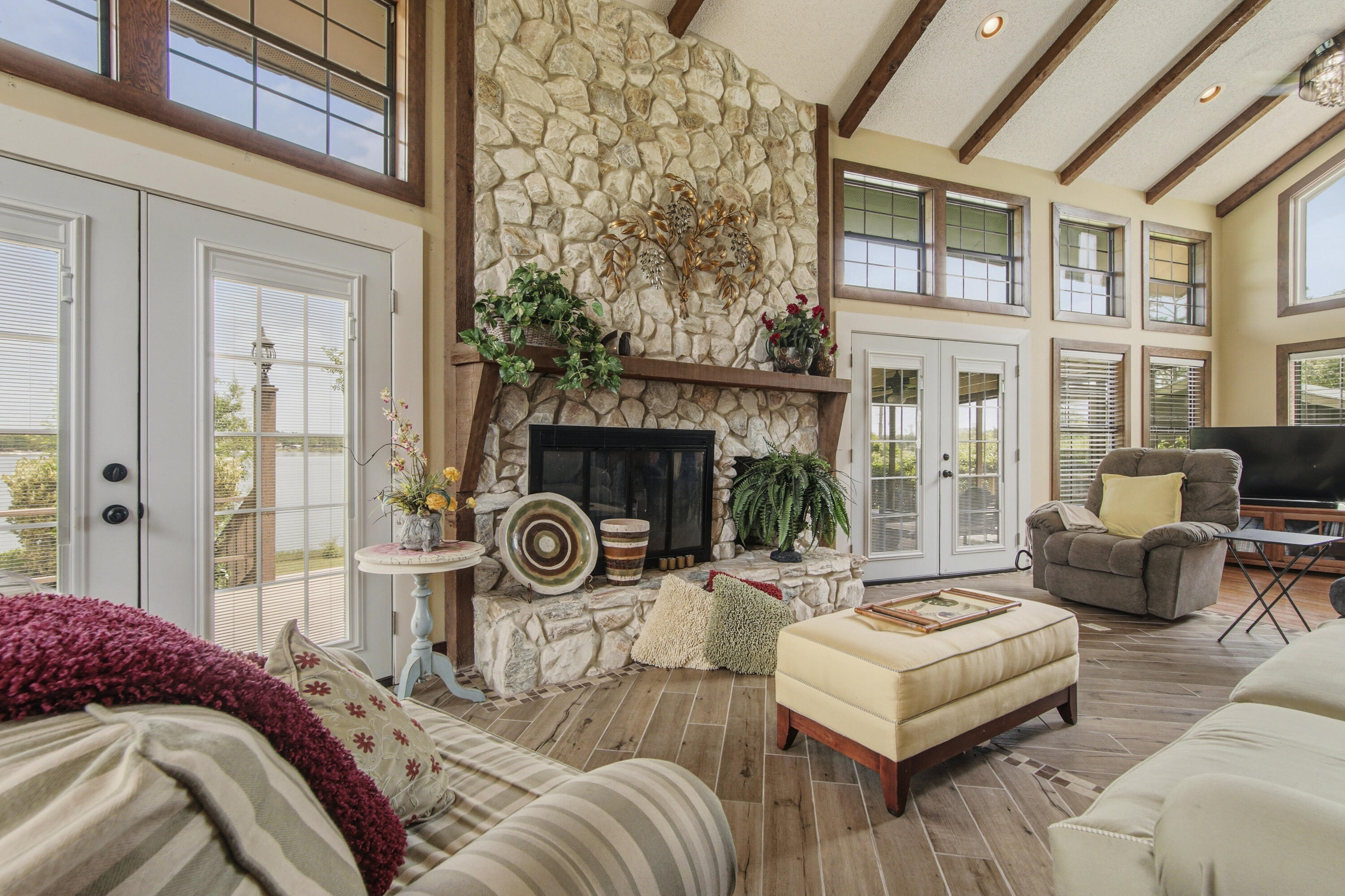 silver lake - Residential