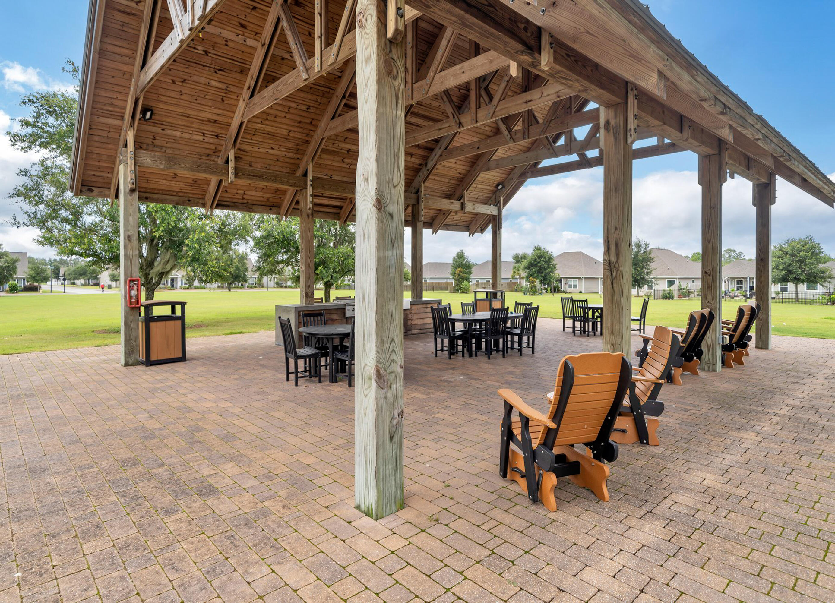 HAMMOCK BAY - Residential