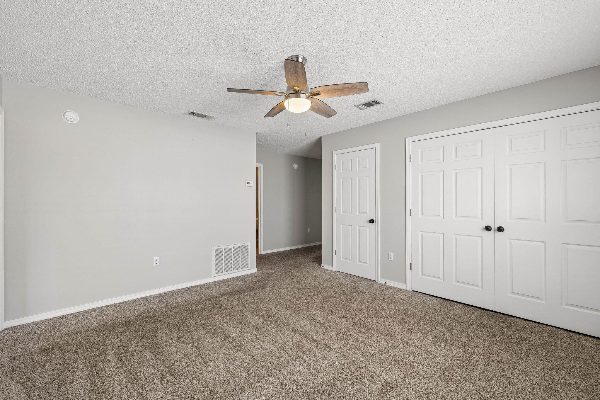 TWIN LAKES ESTATES - Residential