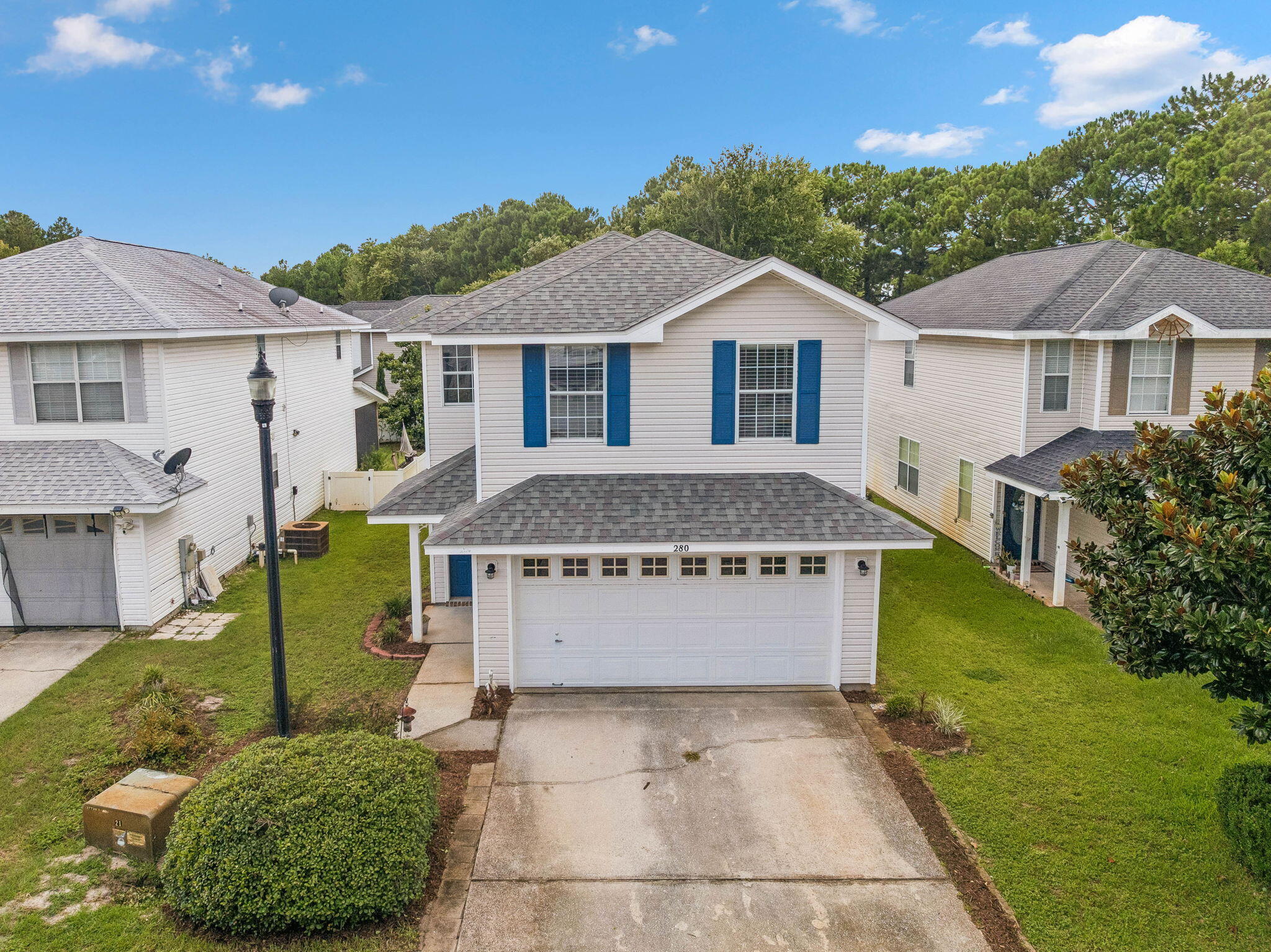 TWIN LAKES ESTATES - Residential