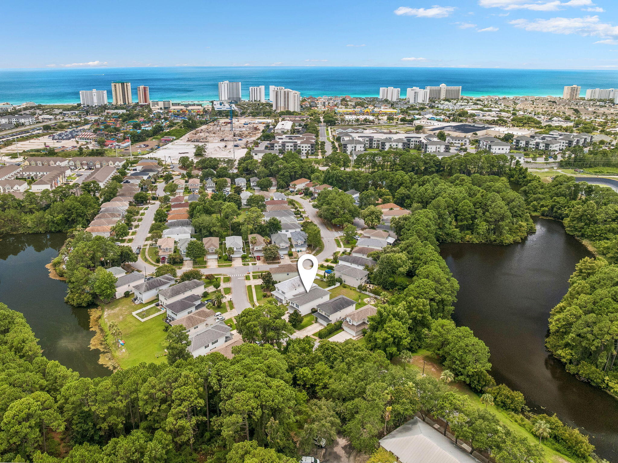TWIN LAKES ESTATES - Residential