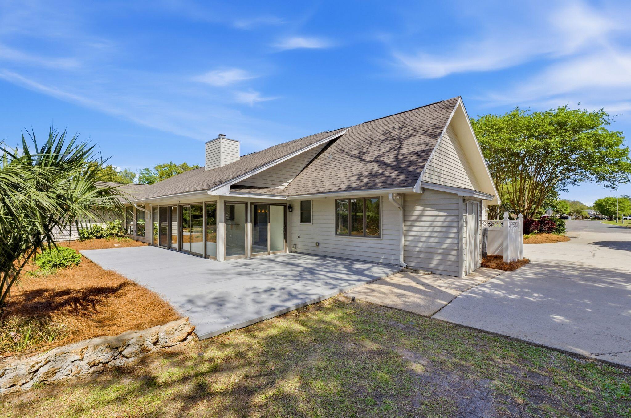 INDIAN BAYOU - Residential Lease