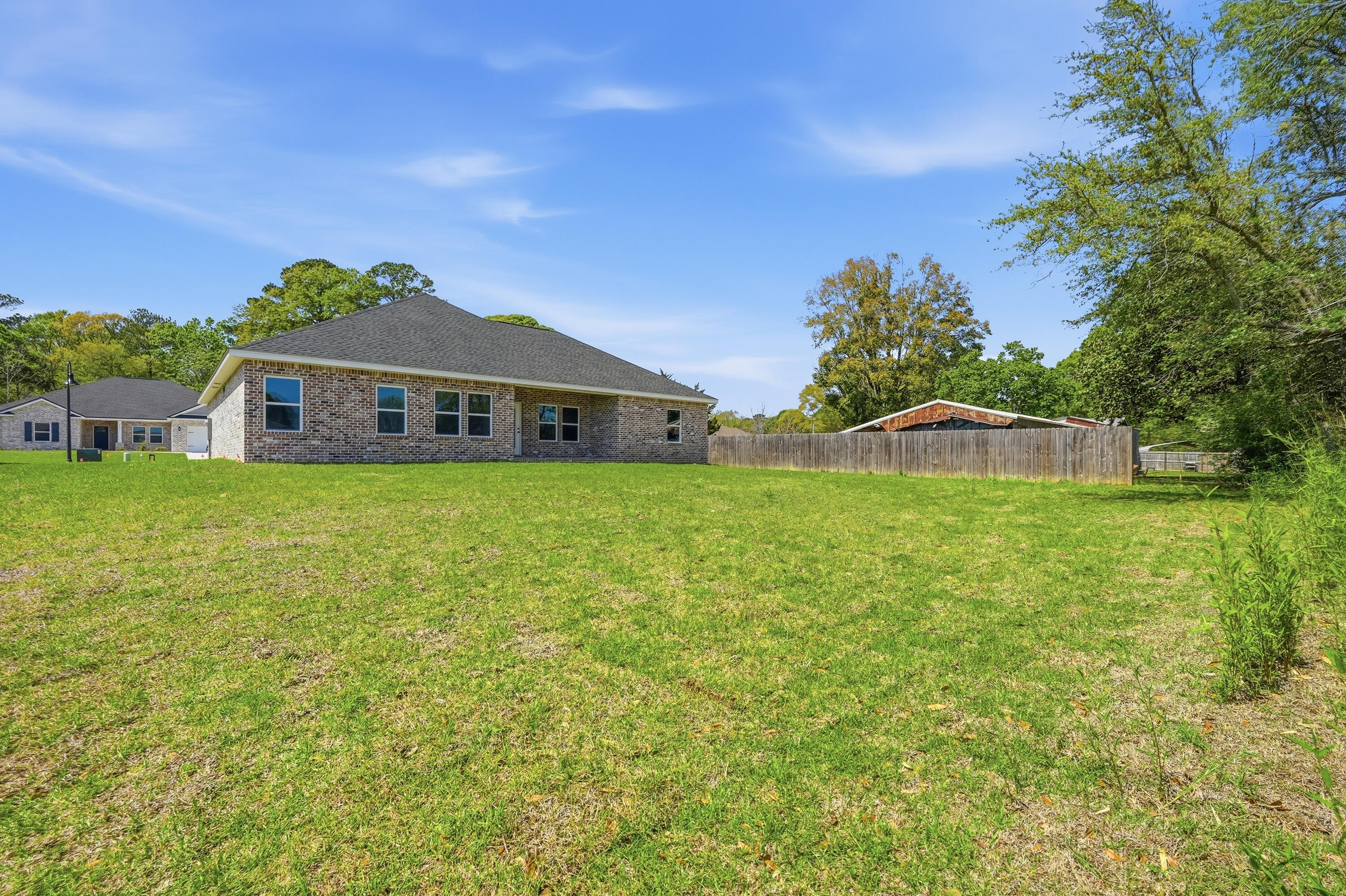 BARTON'S BEND - Residential