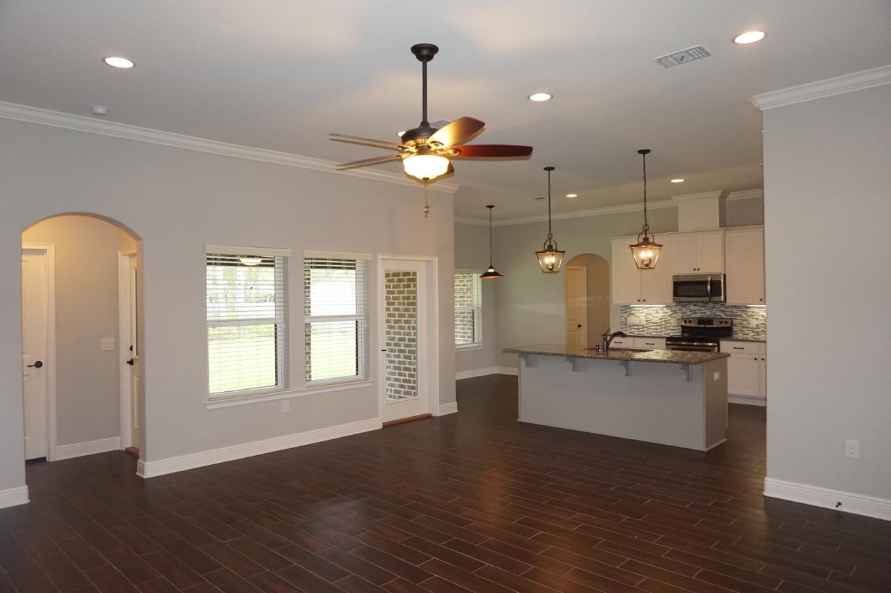 ROBLEDAL ESTATES UNIT 5 - Residential