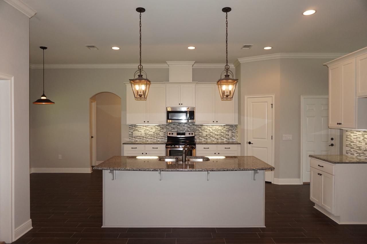 ROBLEDAL ESTATES UNIT 5 - Residential