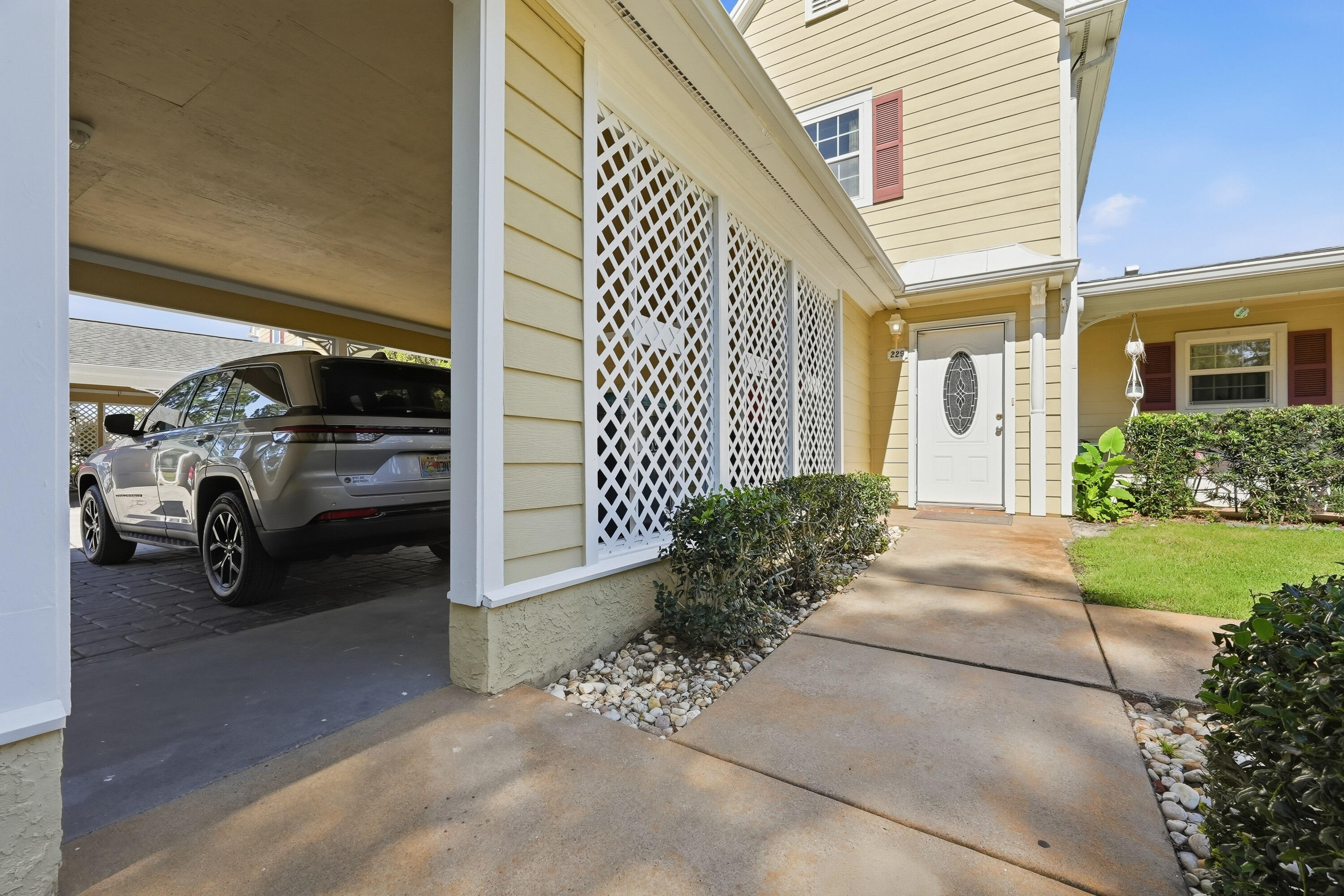 GARNIERS CAY T/H - Residential