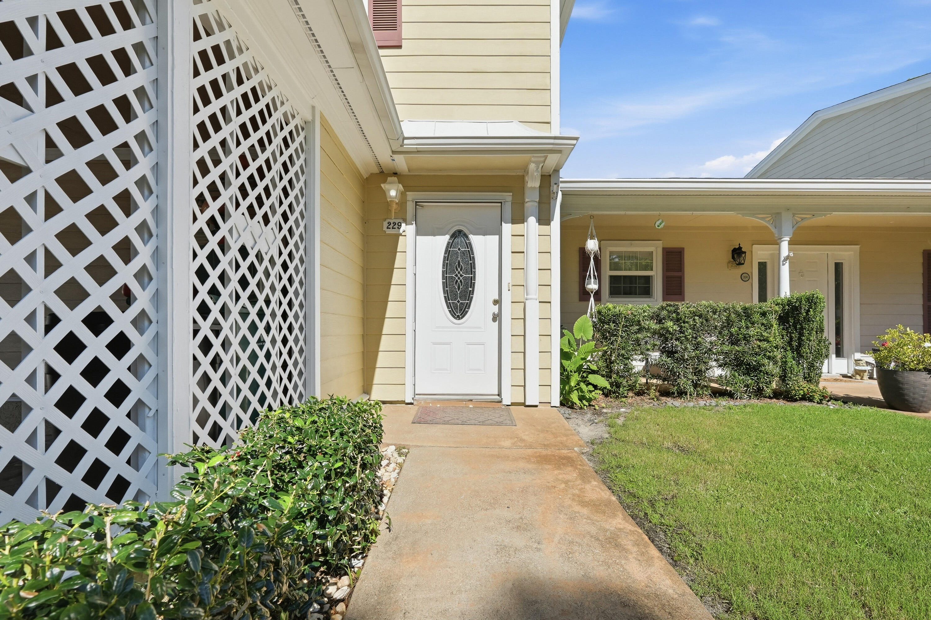 GARNIERS CAY T/H - Residential