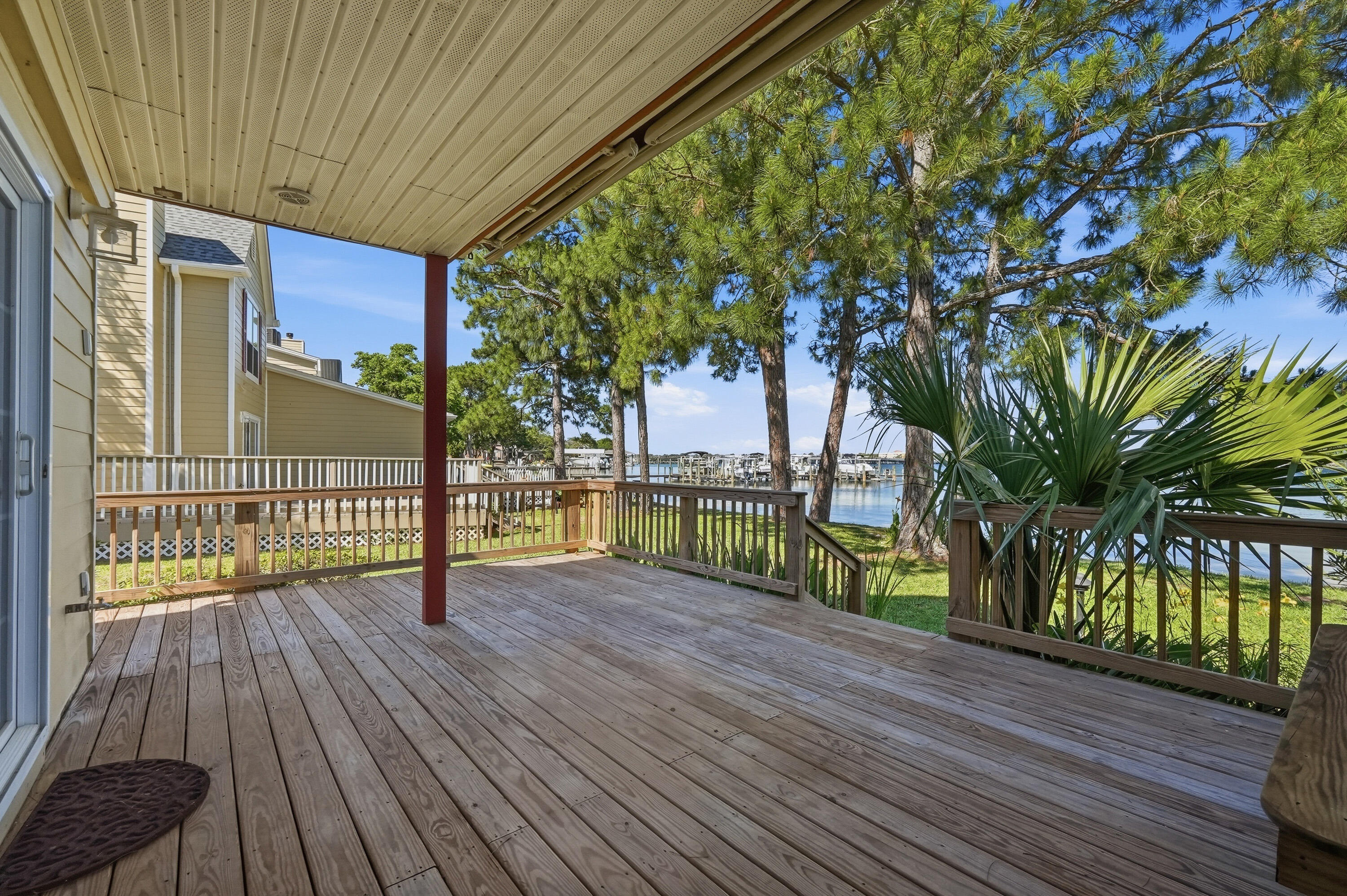 GARNIERS CAY T/H - Residential