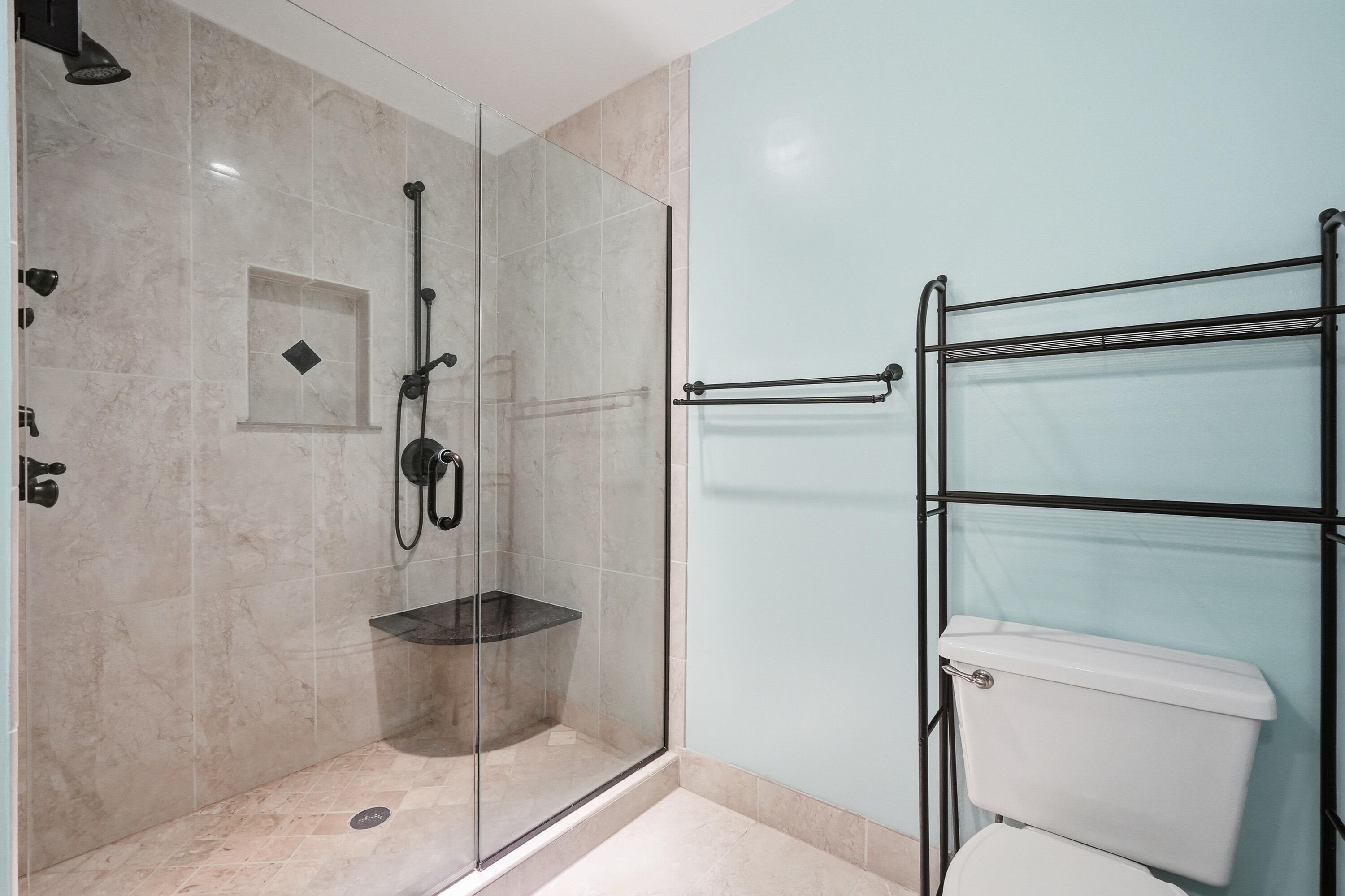 GARNIERS CAY T/H - Residential