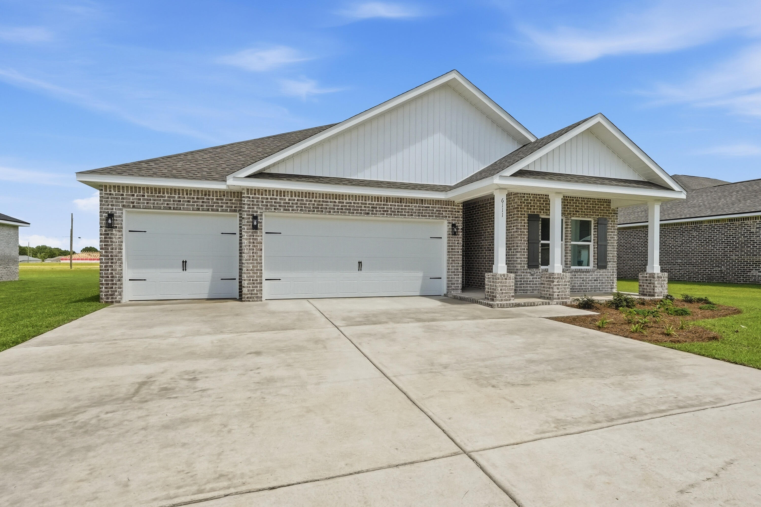 Southern Charm - Residential