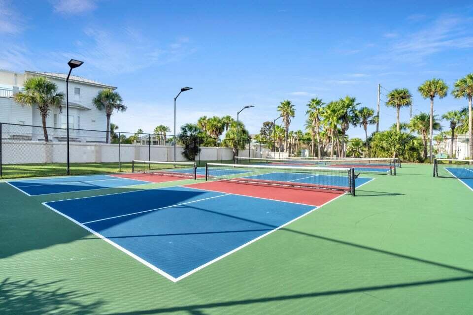 ISLANDER CONDO PH 2 - Residential