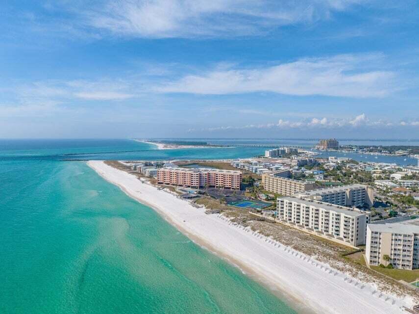 ISLANDER CONDO PH 2 - Residential
