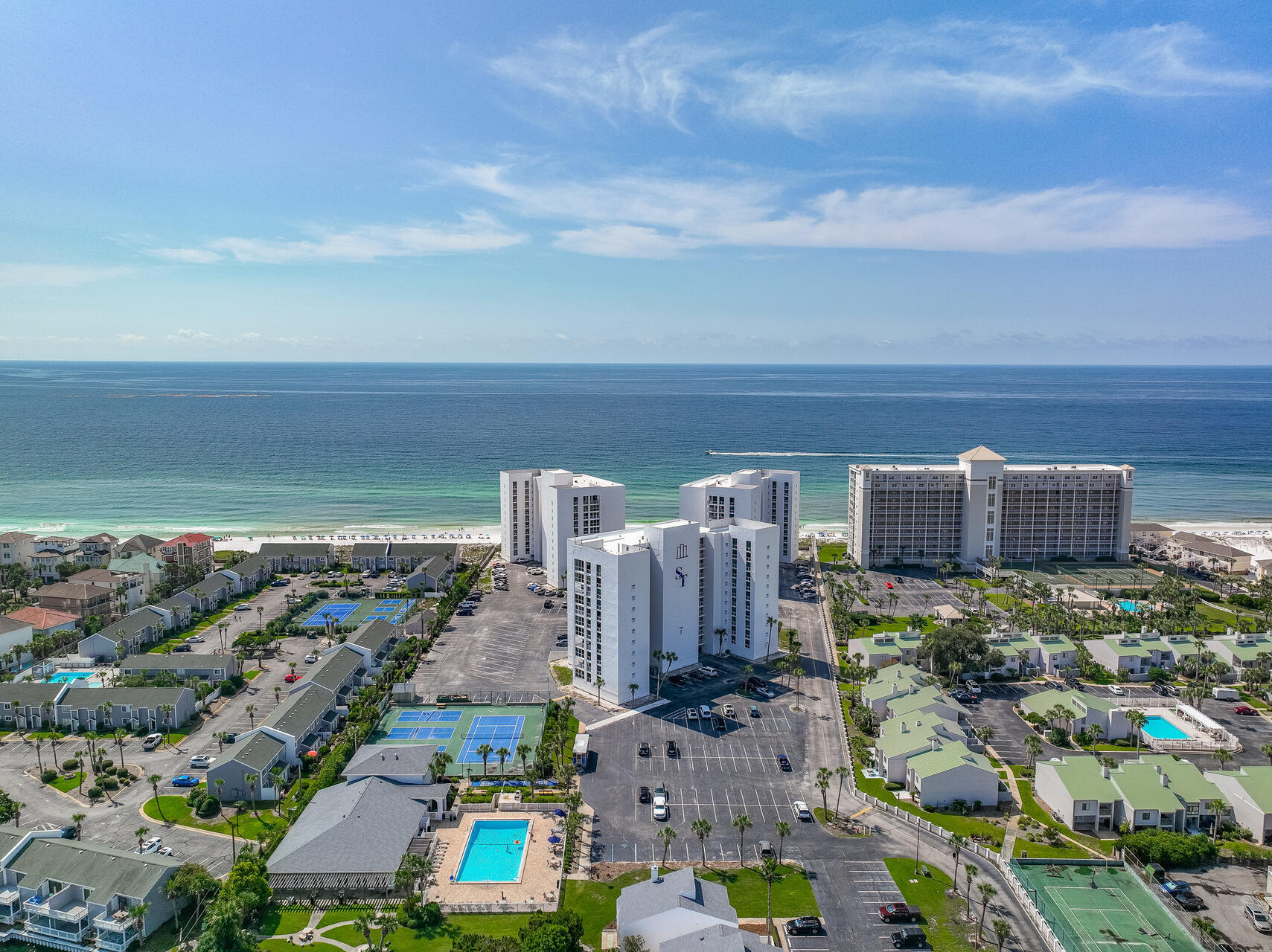 SHORELINE TOWERS 3 - Residential