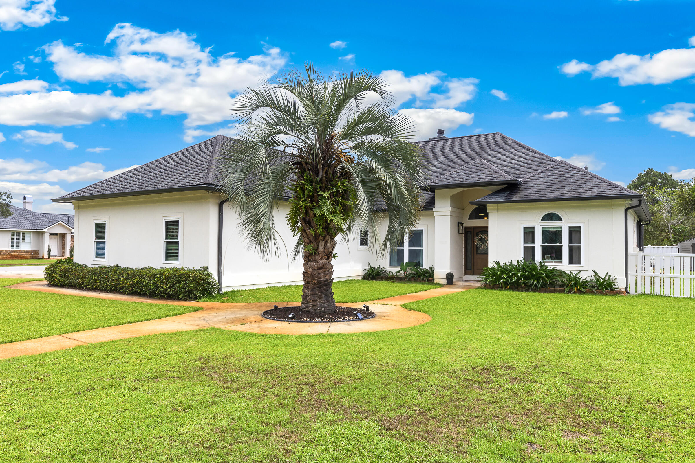 WINDSOR FOREST - Residential