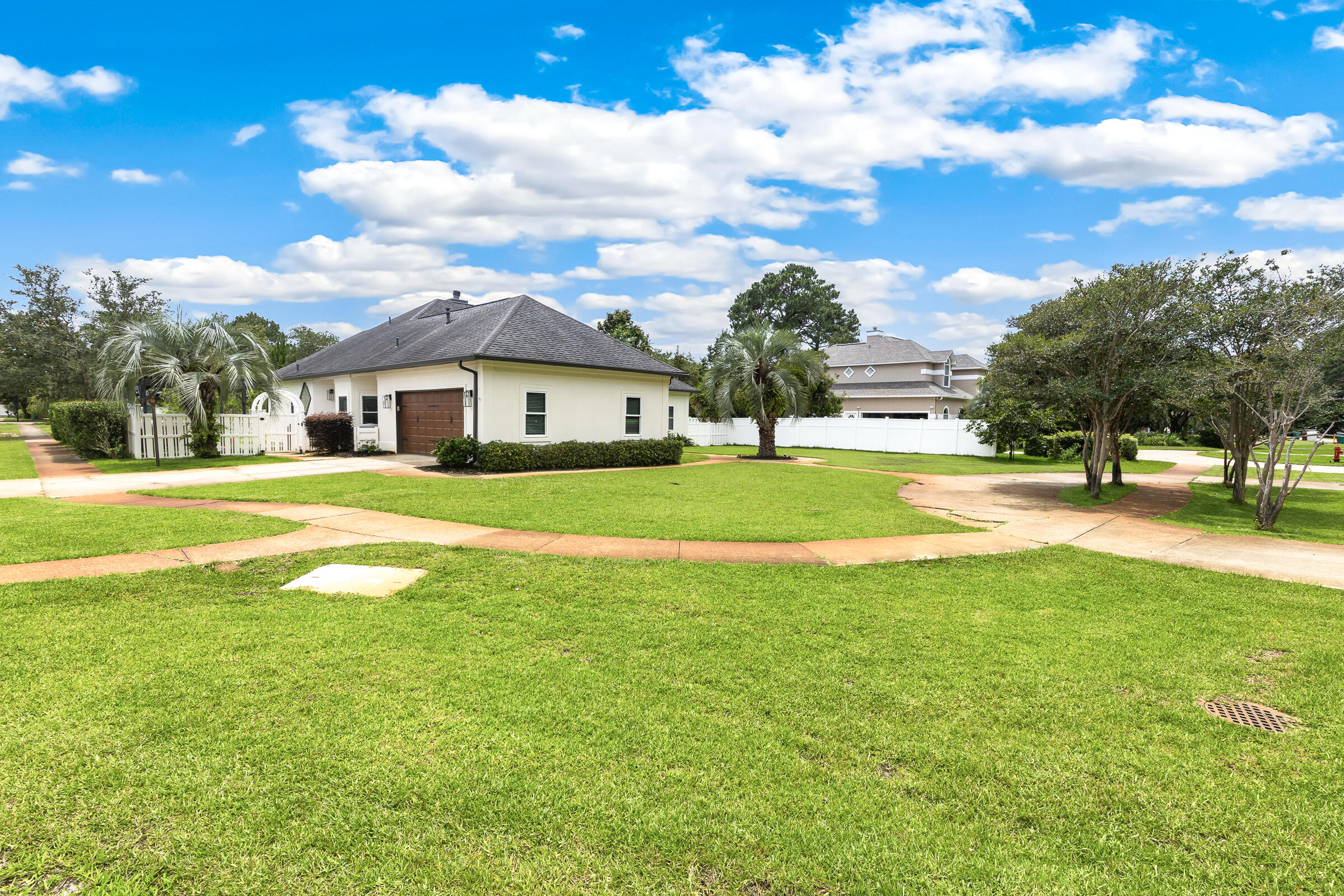 WINDSOR FOREST - Residential