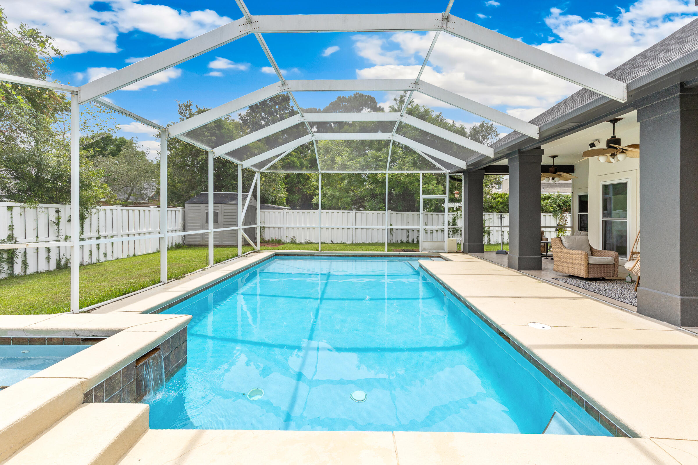WINDSOR FOREST - Residential