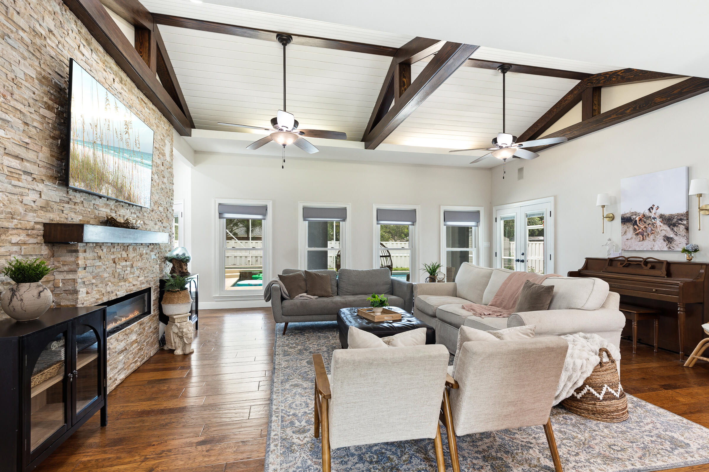WINDSOR FOREST - Residential