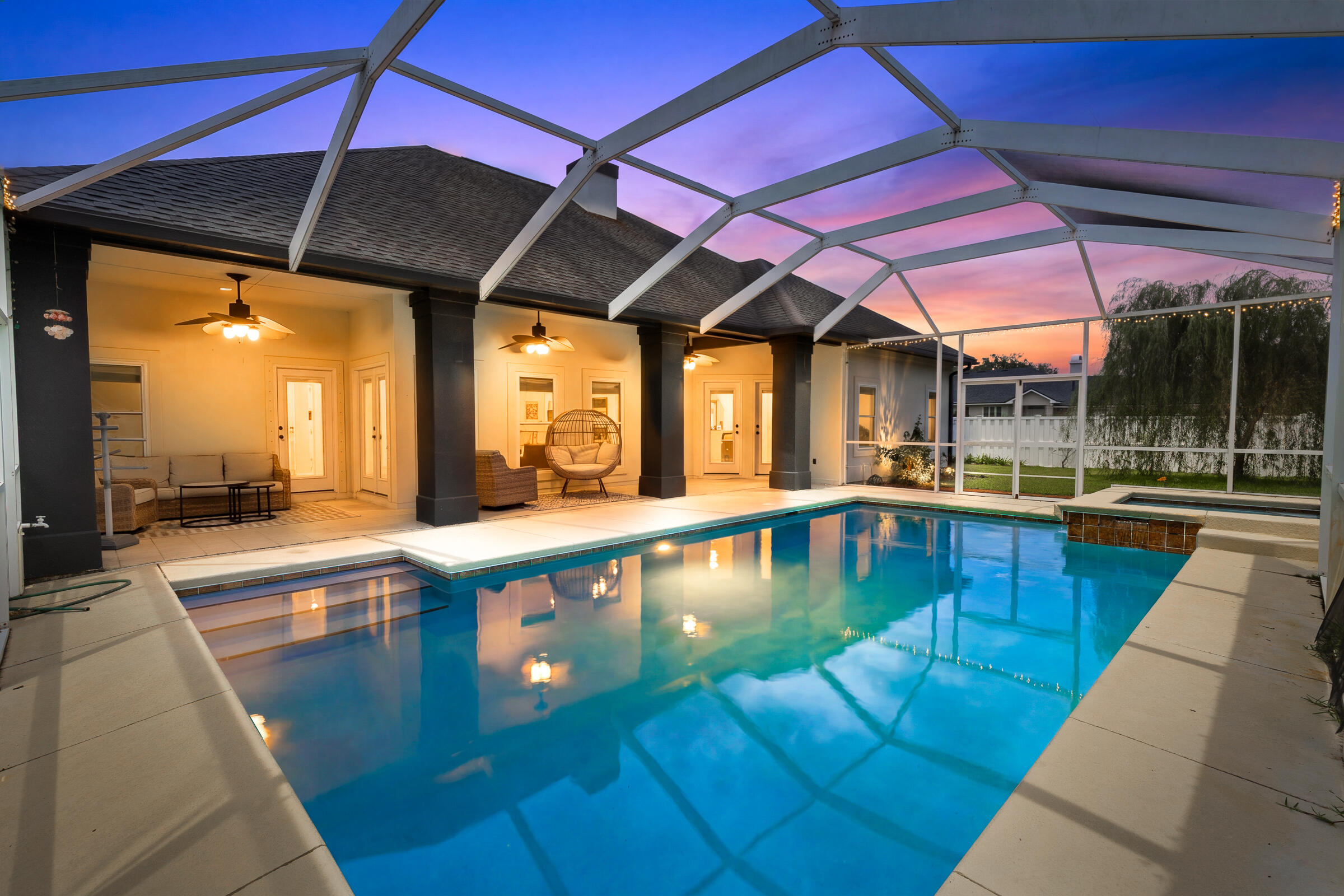 WINDSOR FOREST - Residential