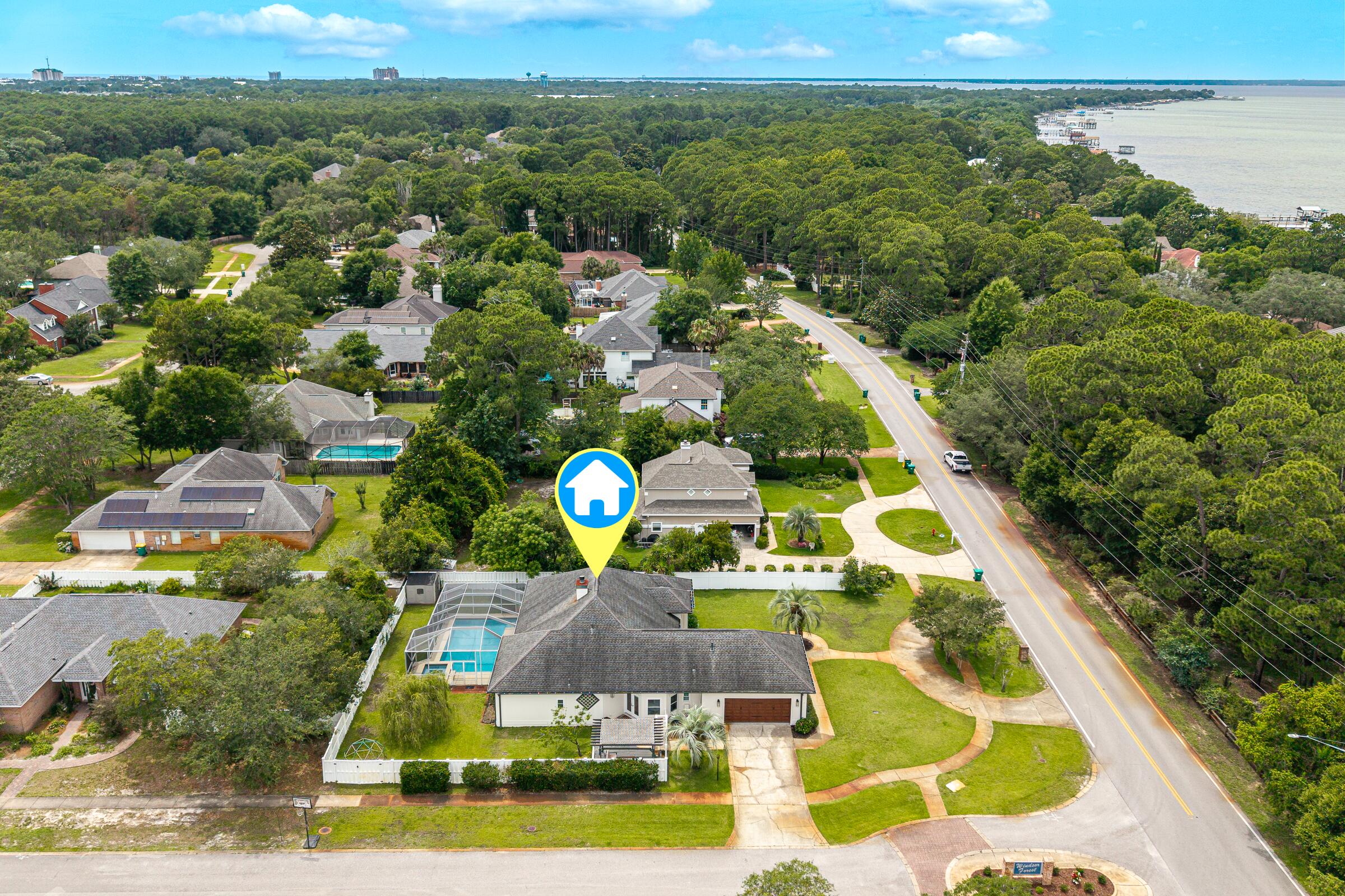 WINDSOR FOREST - Residential