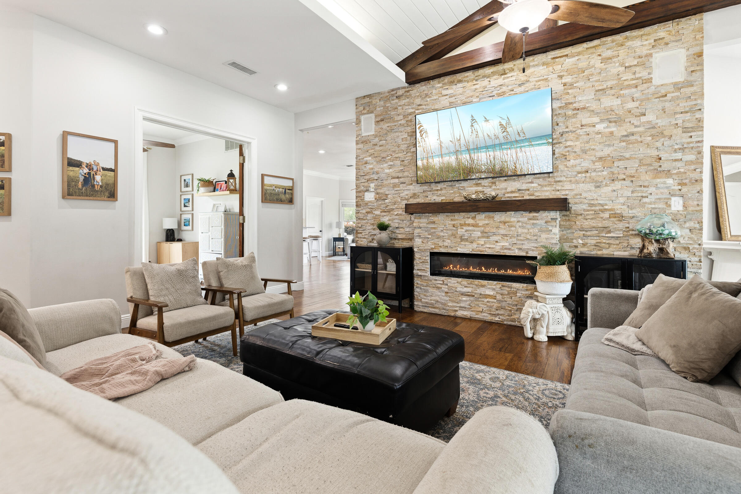 WINDSOR FOREST - Residential