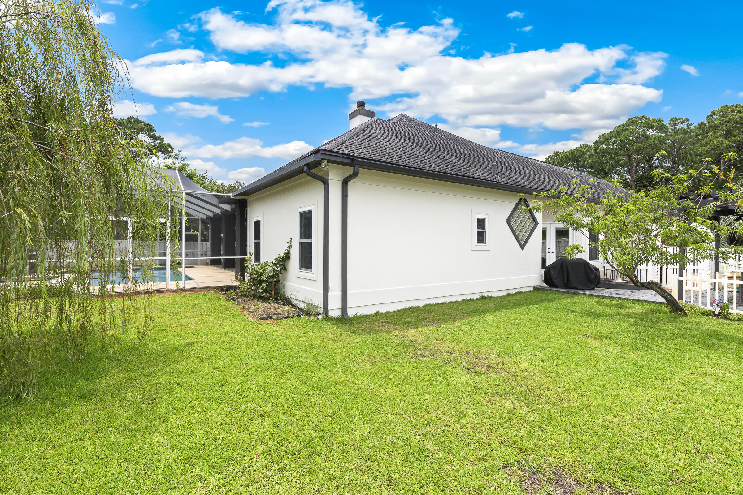 WINDSOR FOREST - Residential