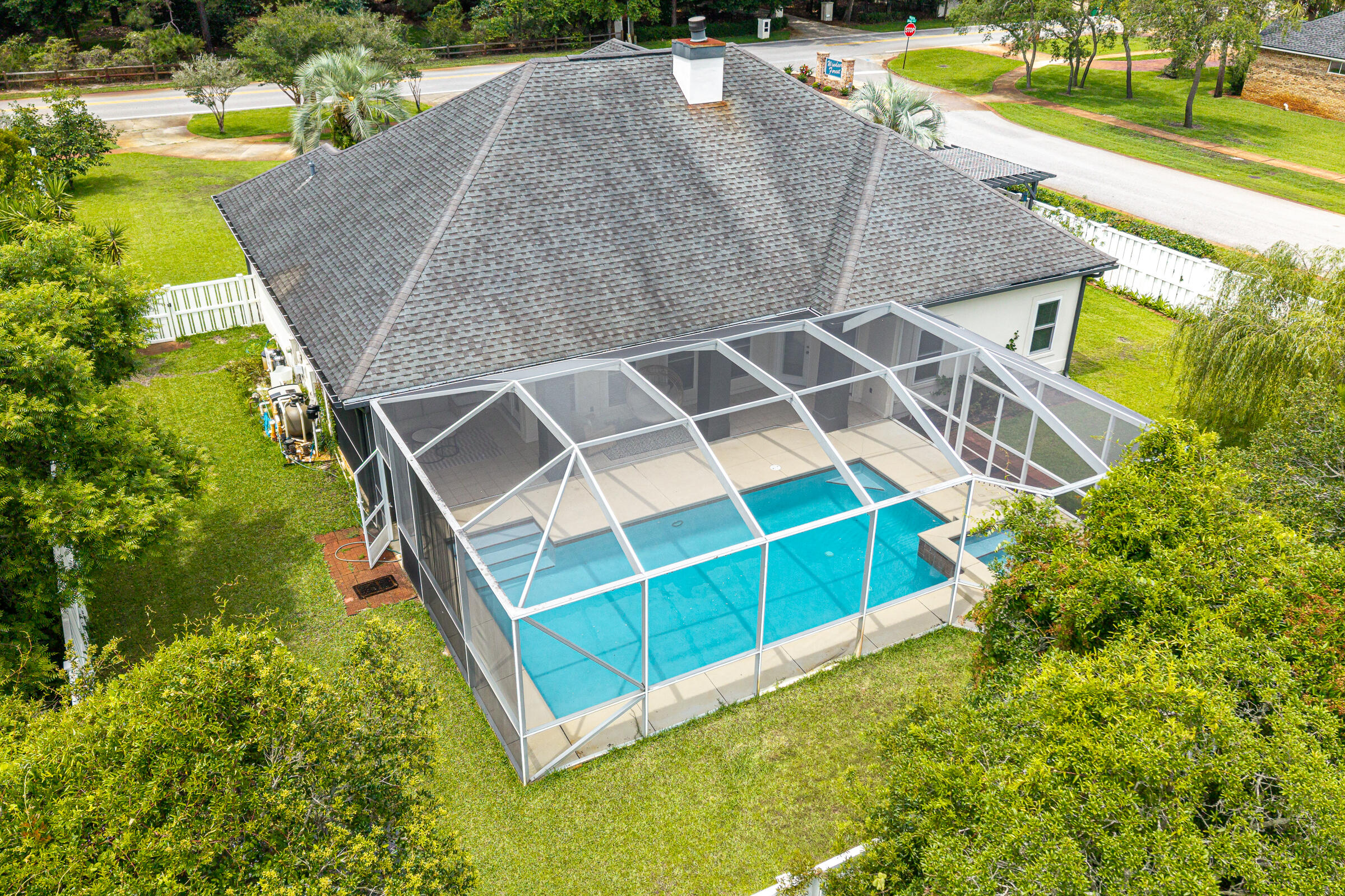 WINDSOR FOREST - Residential