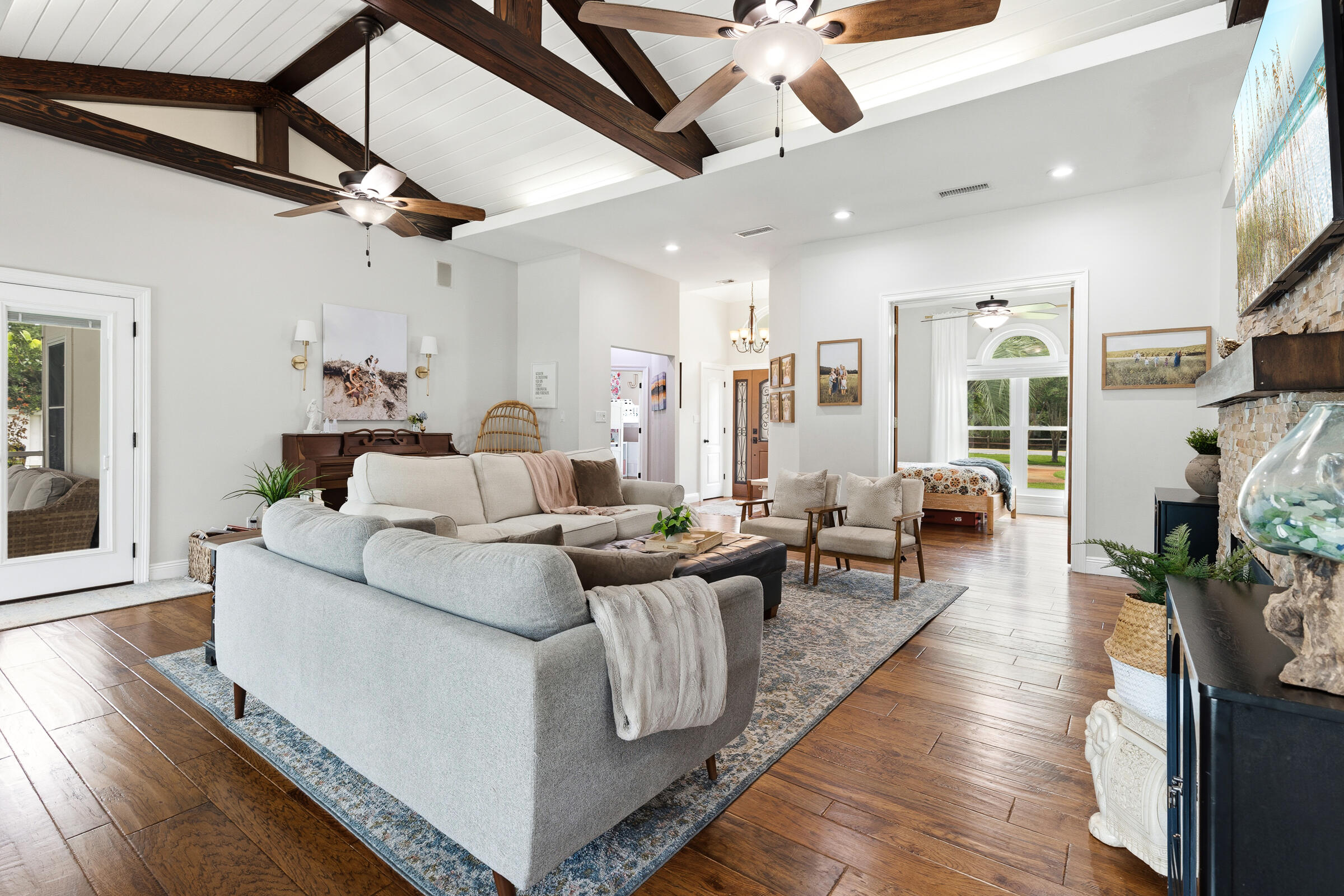WINDSOR FOREST - Residential