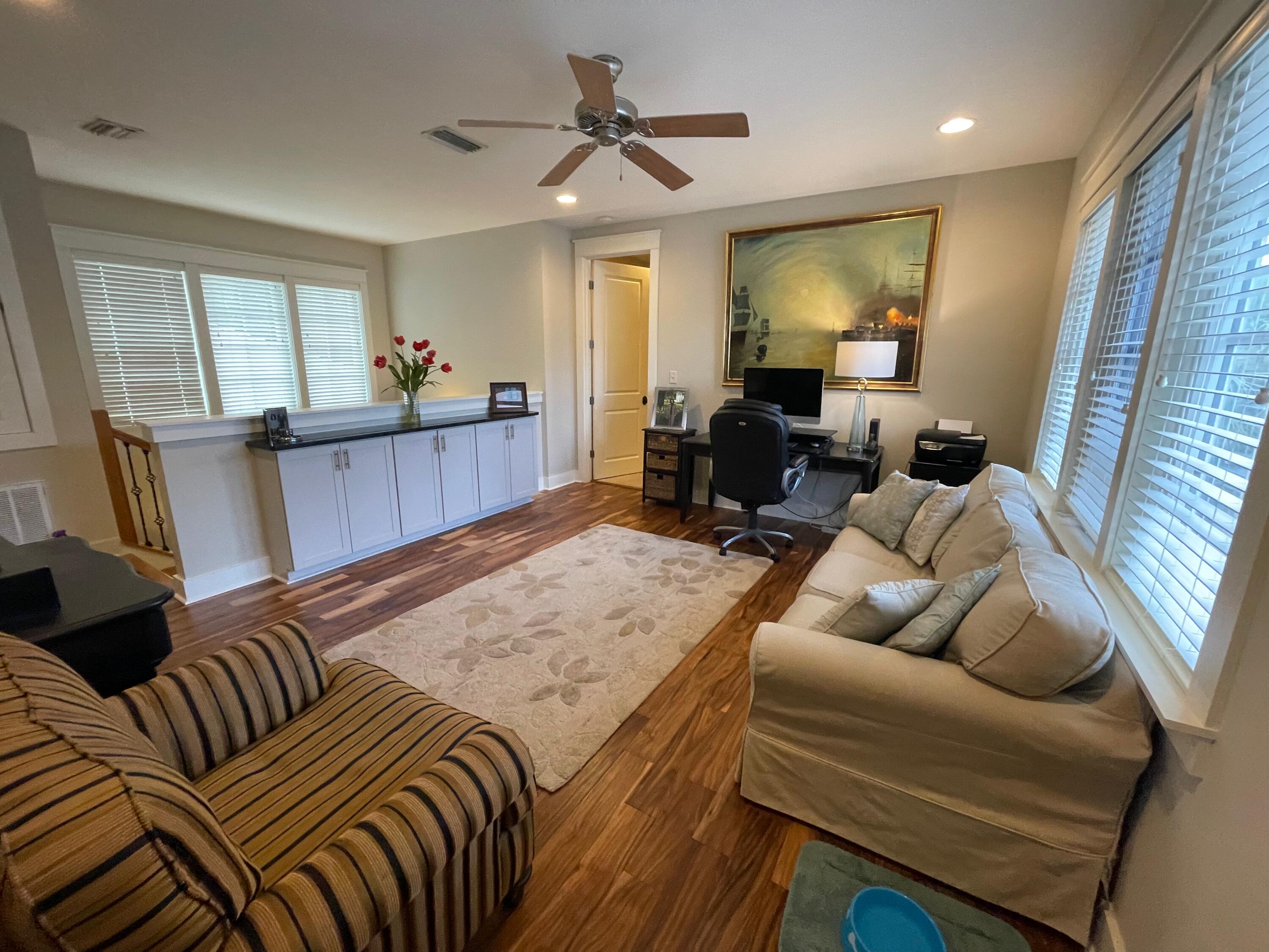 CARSON OAKS - Residential Lease