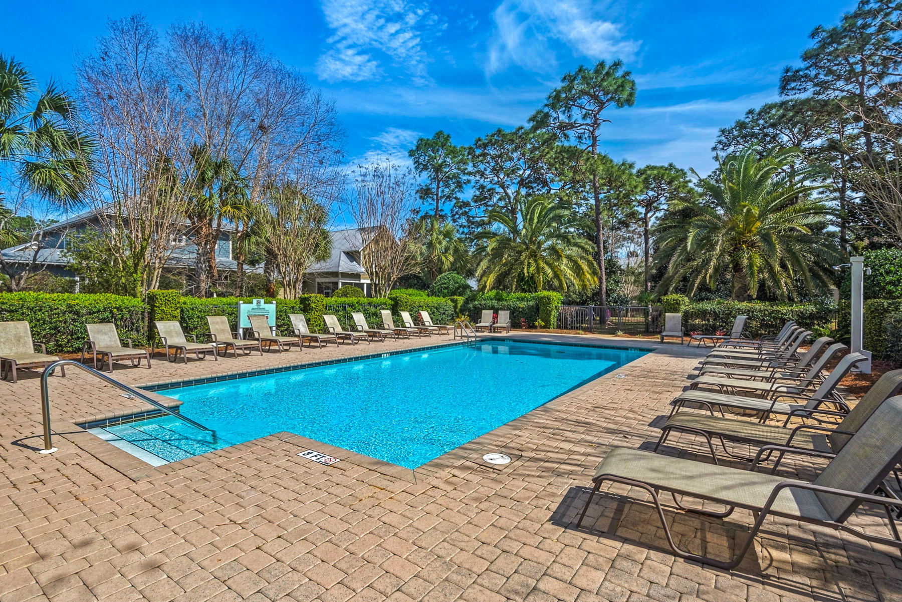 CARSON OAKS - Residential Lease