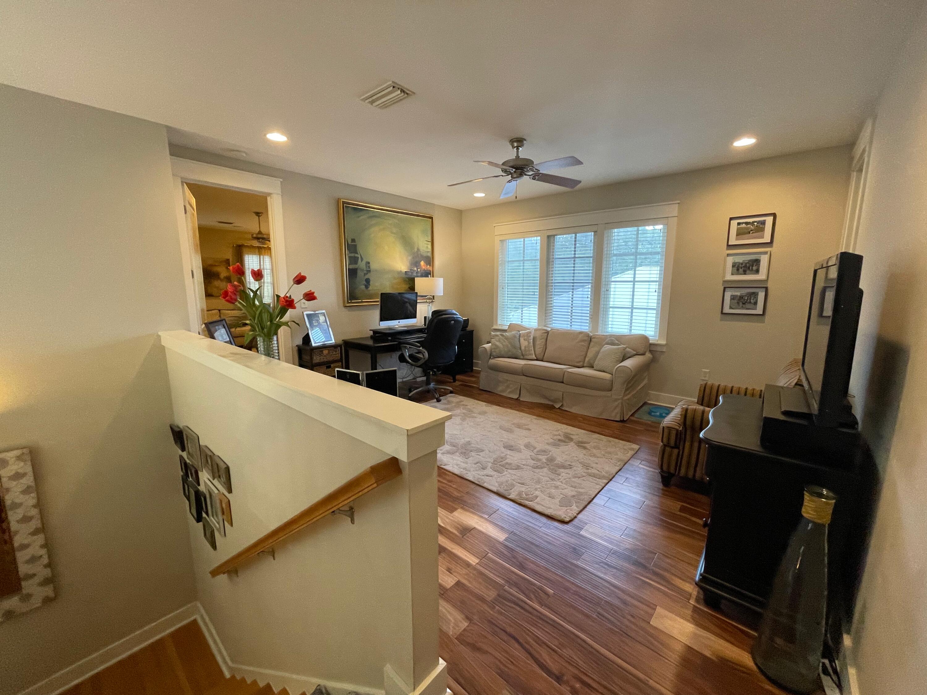 CARSON OAKS - Residential Lease