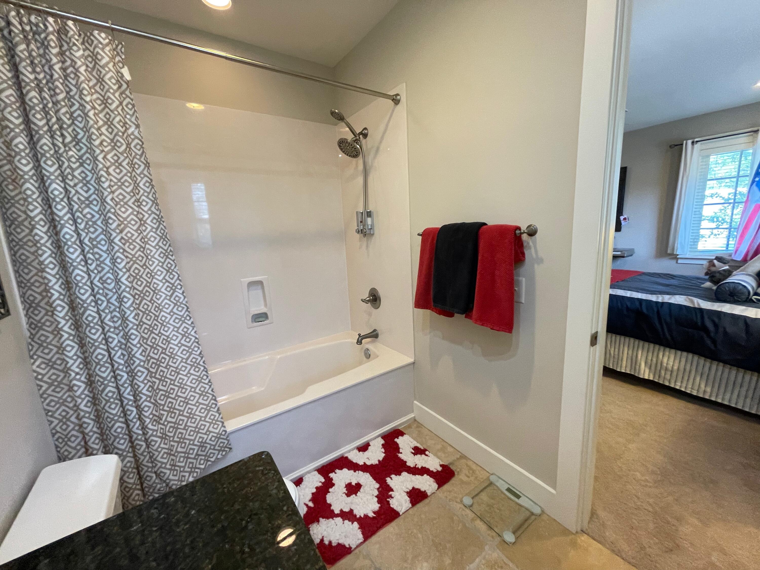 CARSON OAKS - Residential Lease