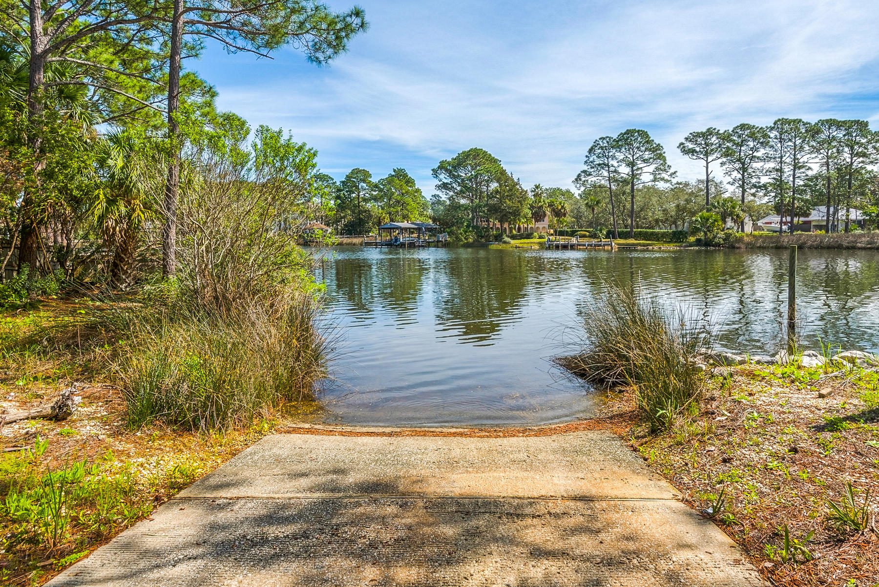 CARSON OAKS - Residential Lease