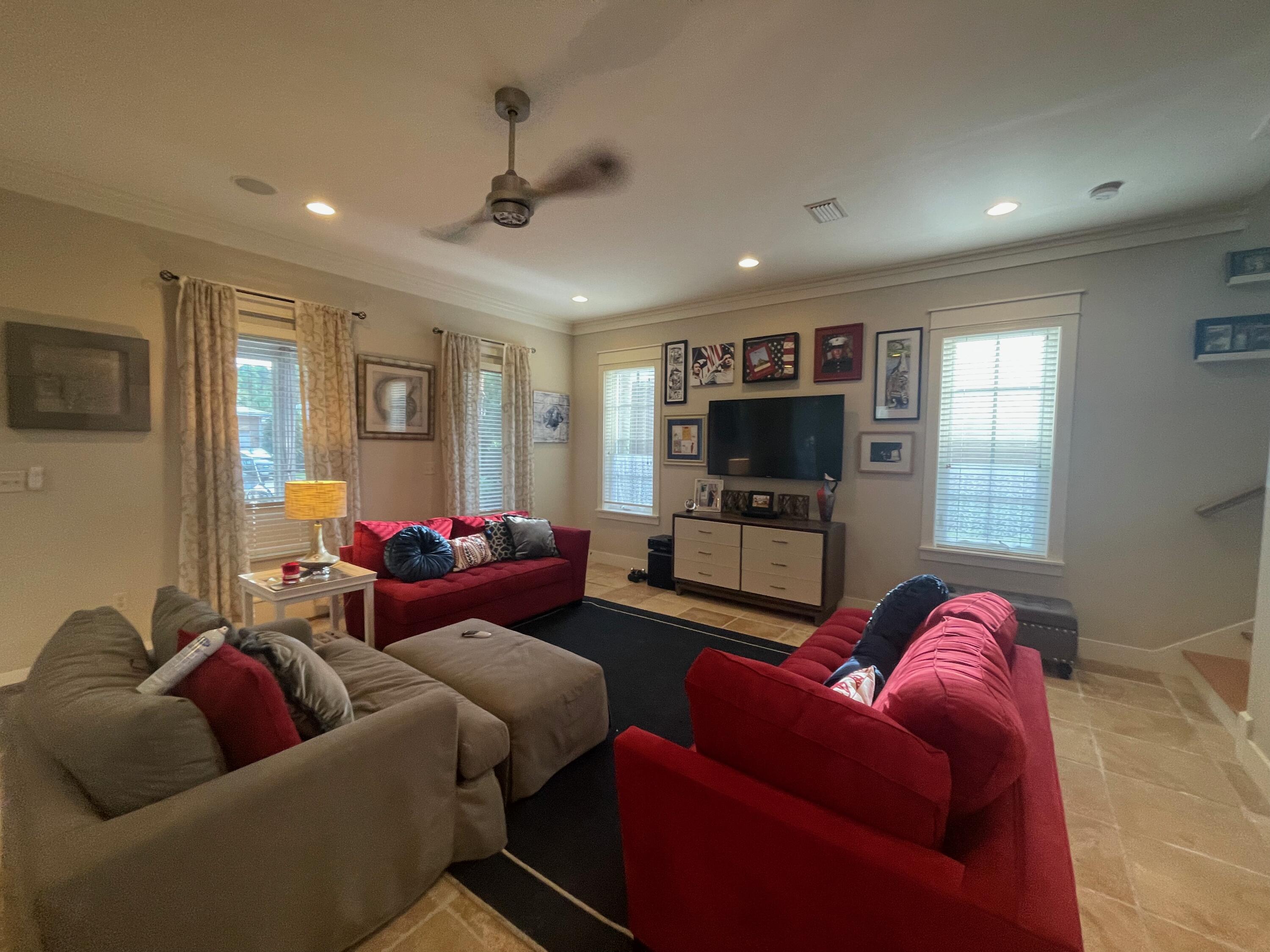 CARSON OAKS - Residential Lease