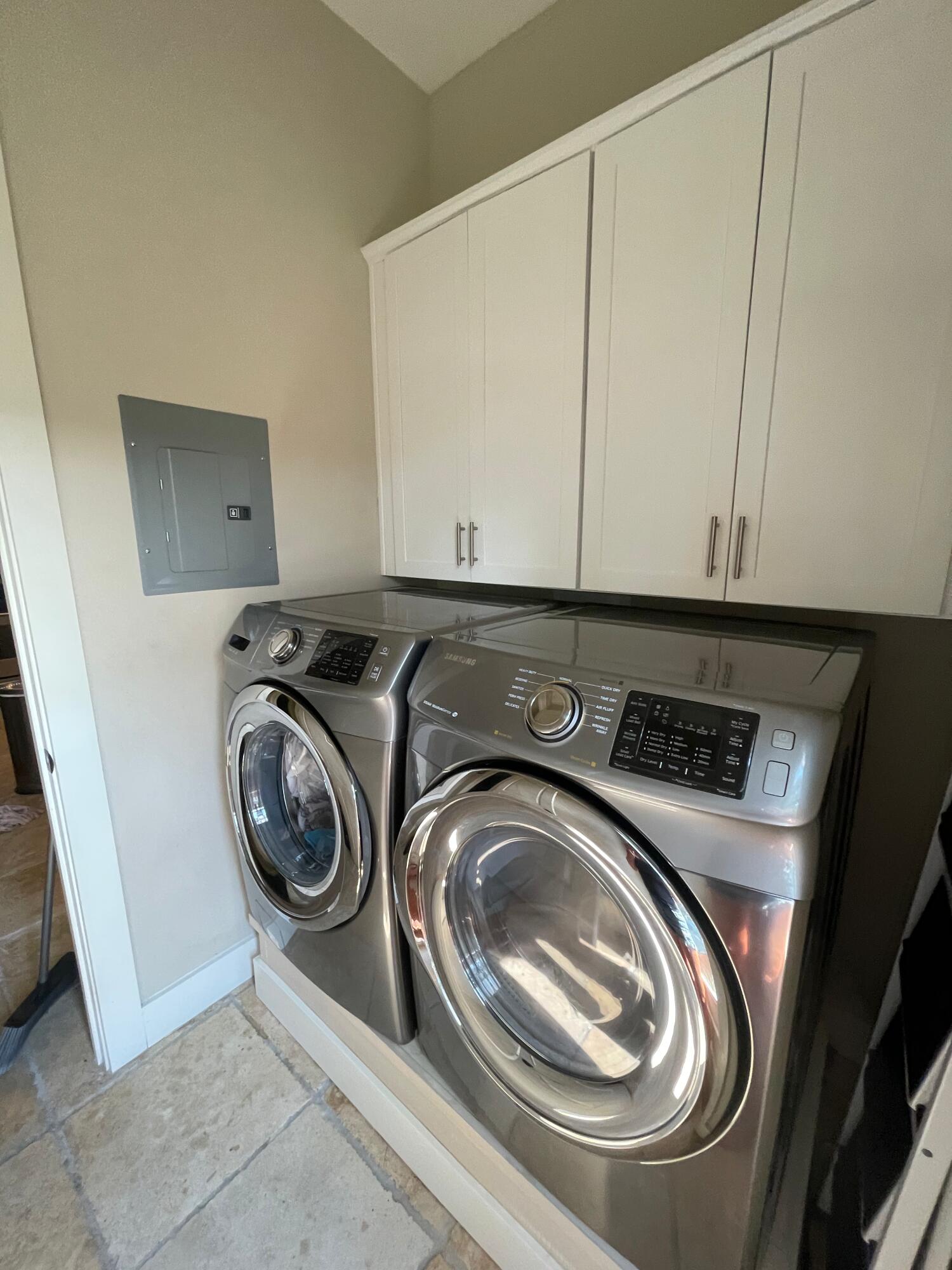 CARSON OAKS - Residential Lease