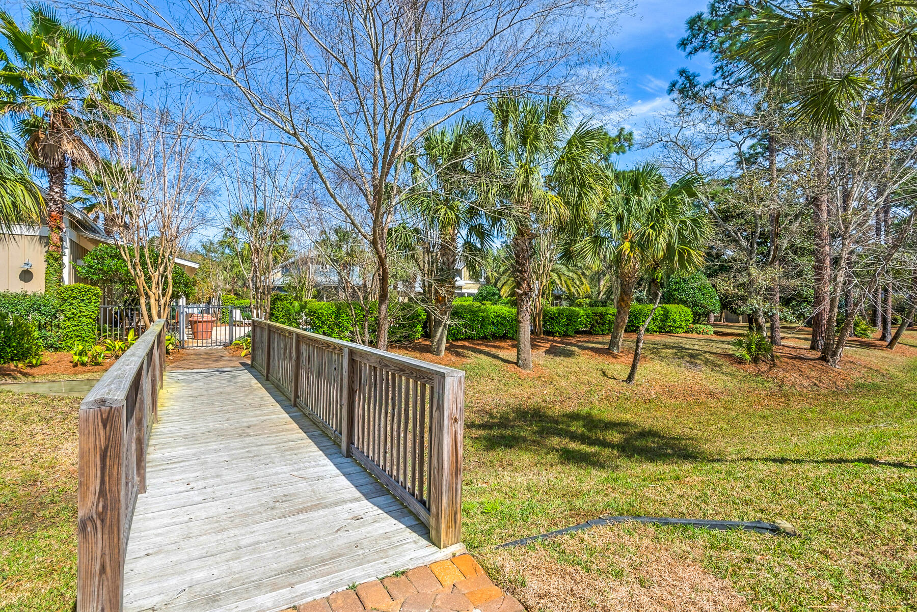 CARSON OAKS - Residential Lease