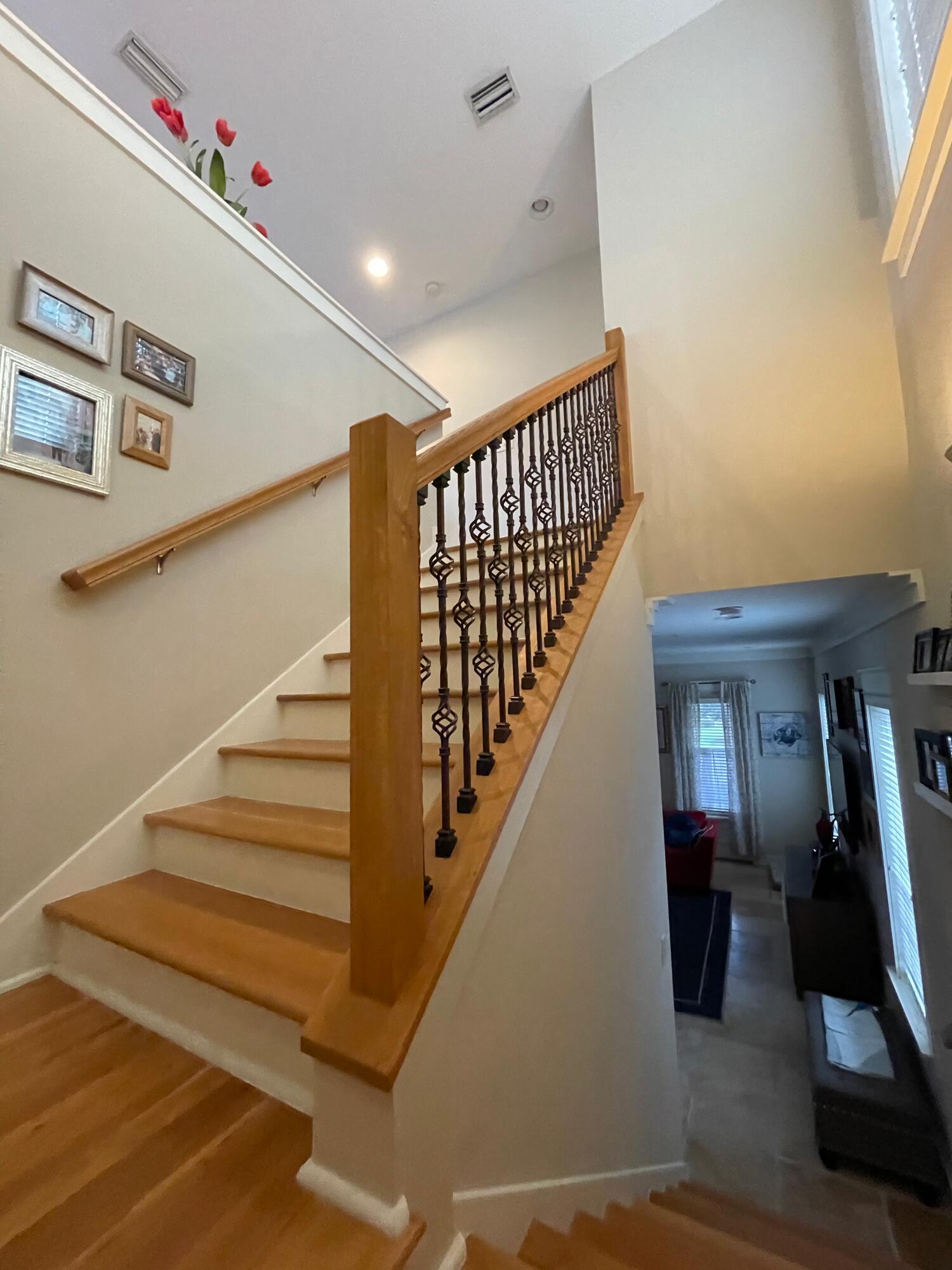 CARSON OAKS - Residential Lease