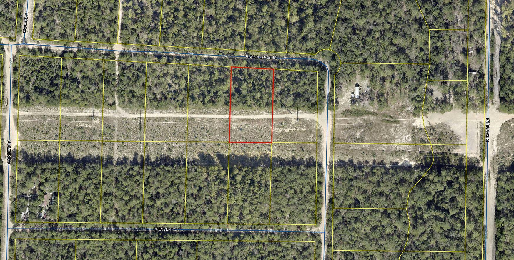 Partially wooded  .964 acre  lot in Unit 5 of Oakwood Hills, an area which is currently being developed and growing. Numerous distribution centers under development, such as Amazon. Zoning is Rural Residential / Rural Low Density which allows Single family residential and mobile homes  See photos for information PER the COUNTY GIS map for soils, flood zone , which is X, zoning, and other pertinent info. Set backs per county F 20 B 15 Sides 7 1/2 . The lot is raw , no tap in fees have been paid, septic needed. Seller has 6 lots total , all connected and available as a package deal