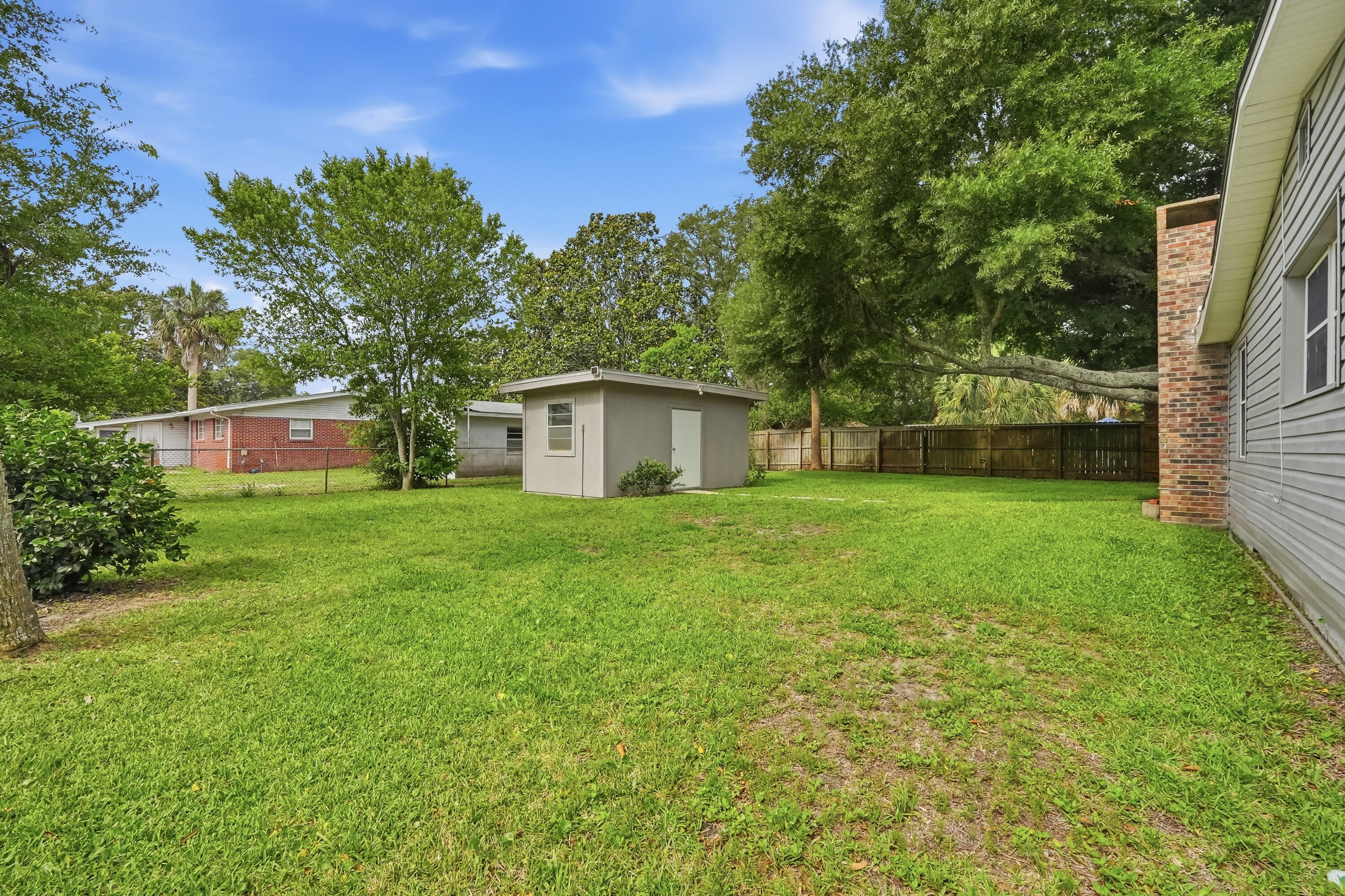 ROSEWOOD HOMES - Residential
