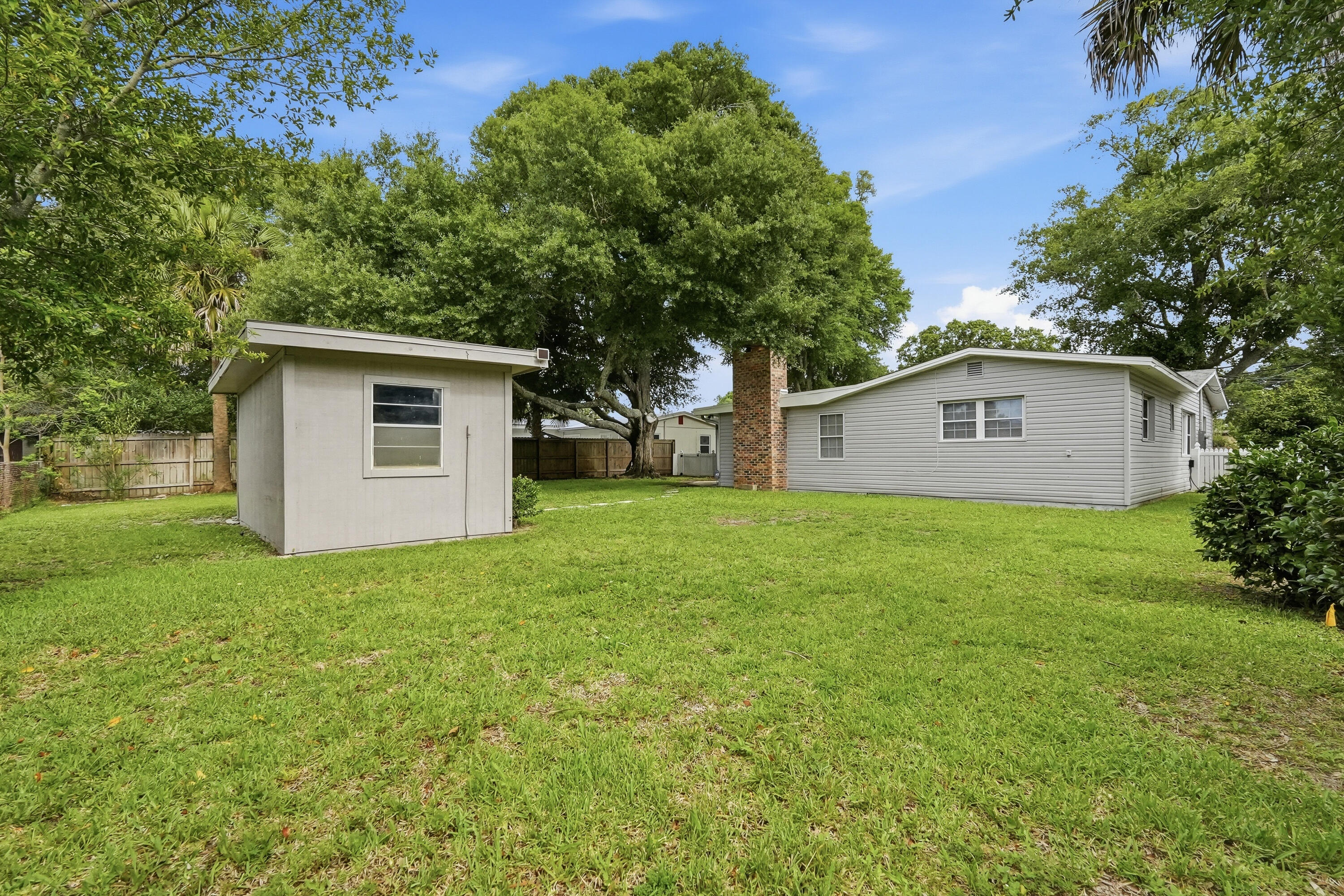 ROSEWOOD HOMES - Residential