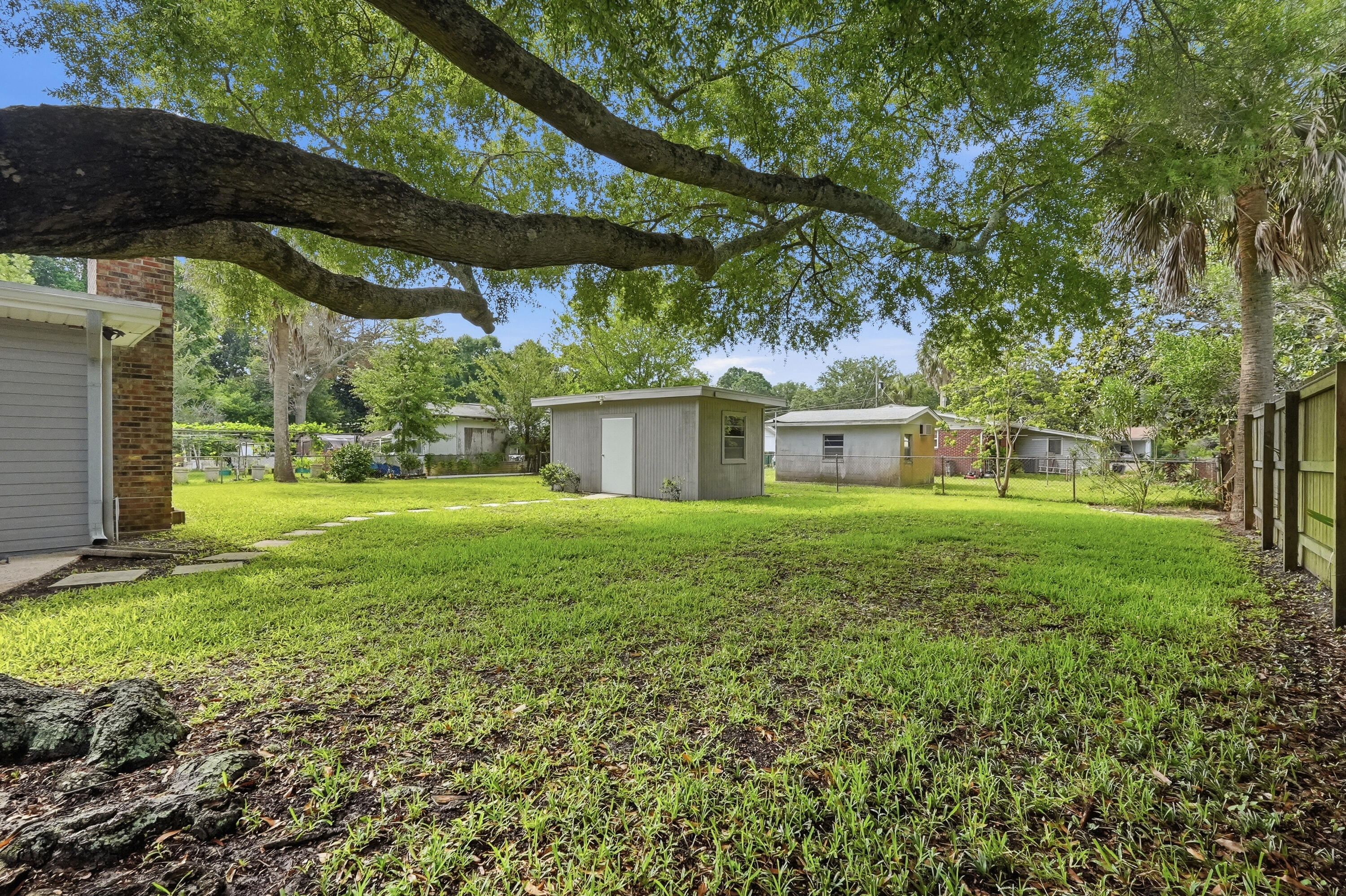 ROSEWOOD HOMES - Residential
