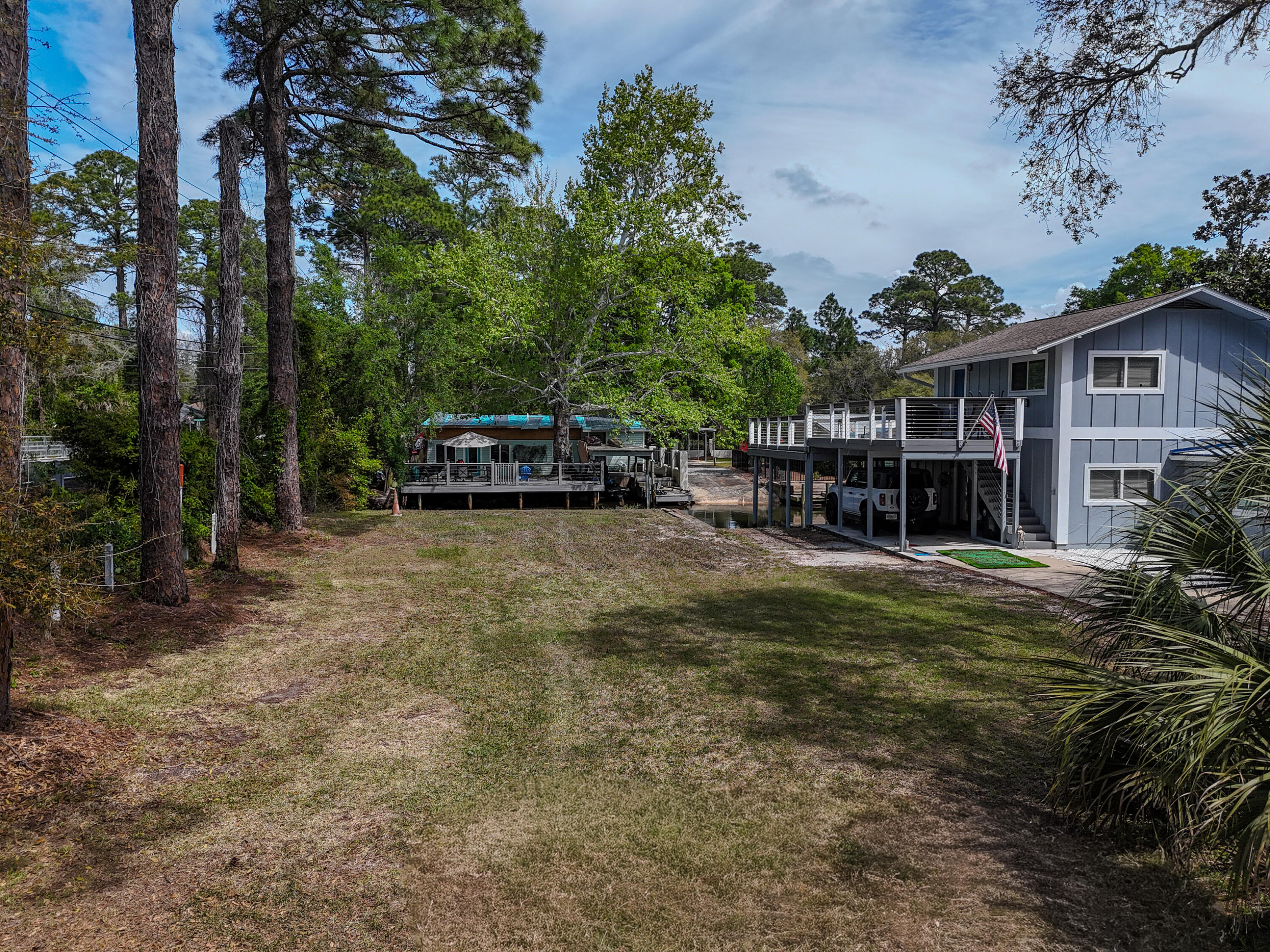 HARBOR OAKS - Land