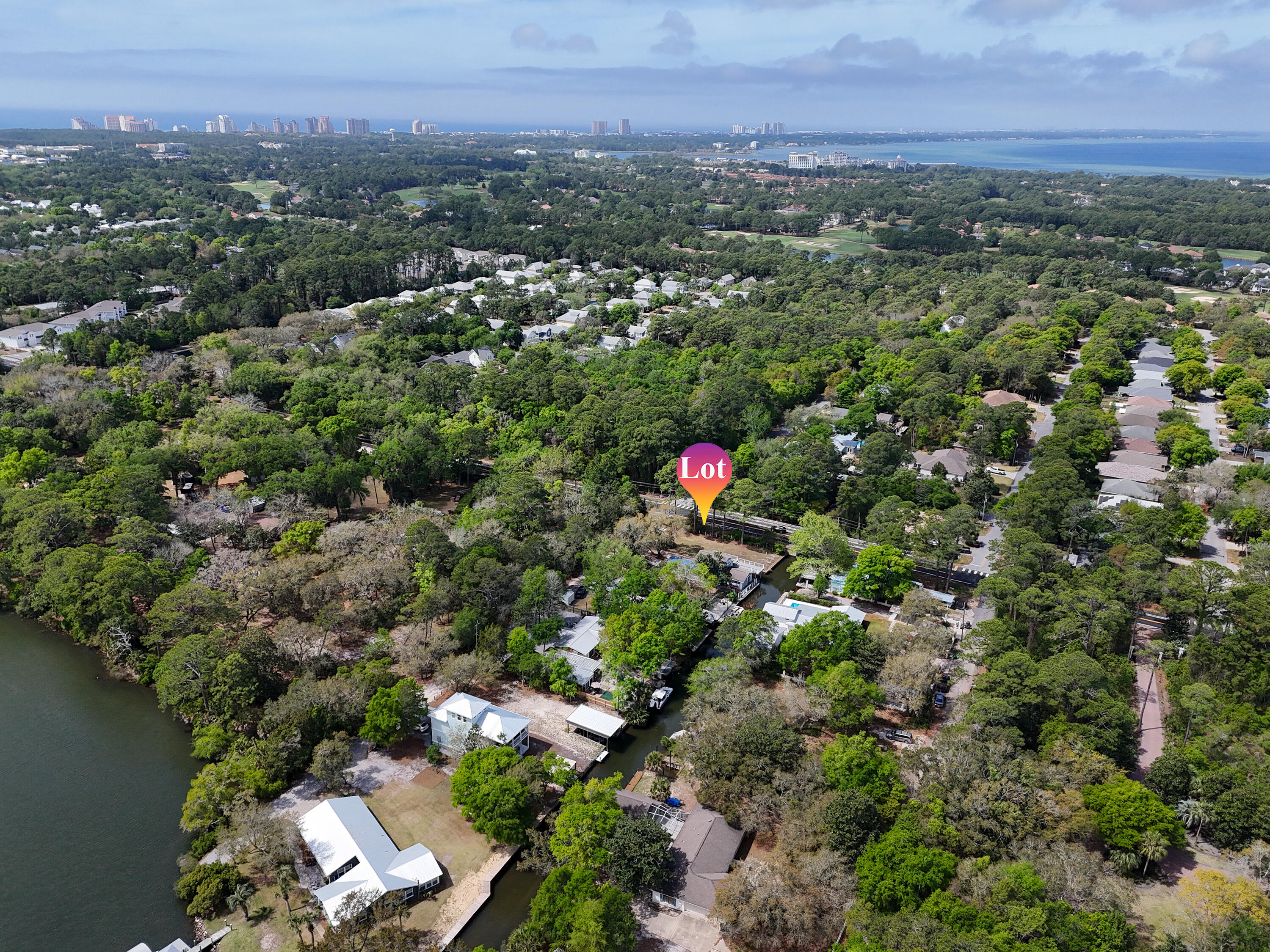 HARBOR OAKS - Land