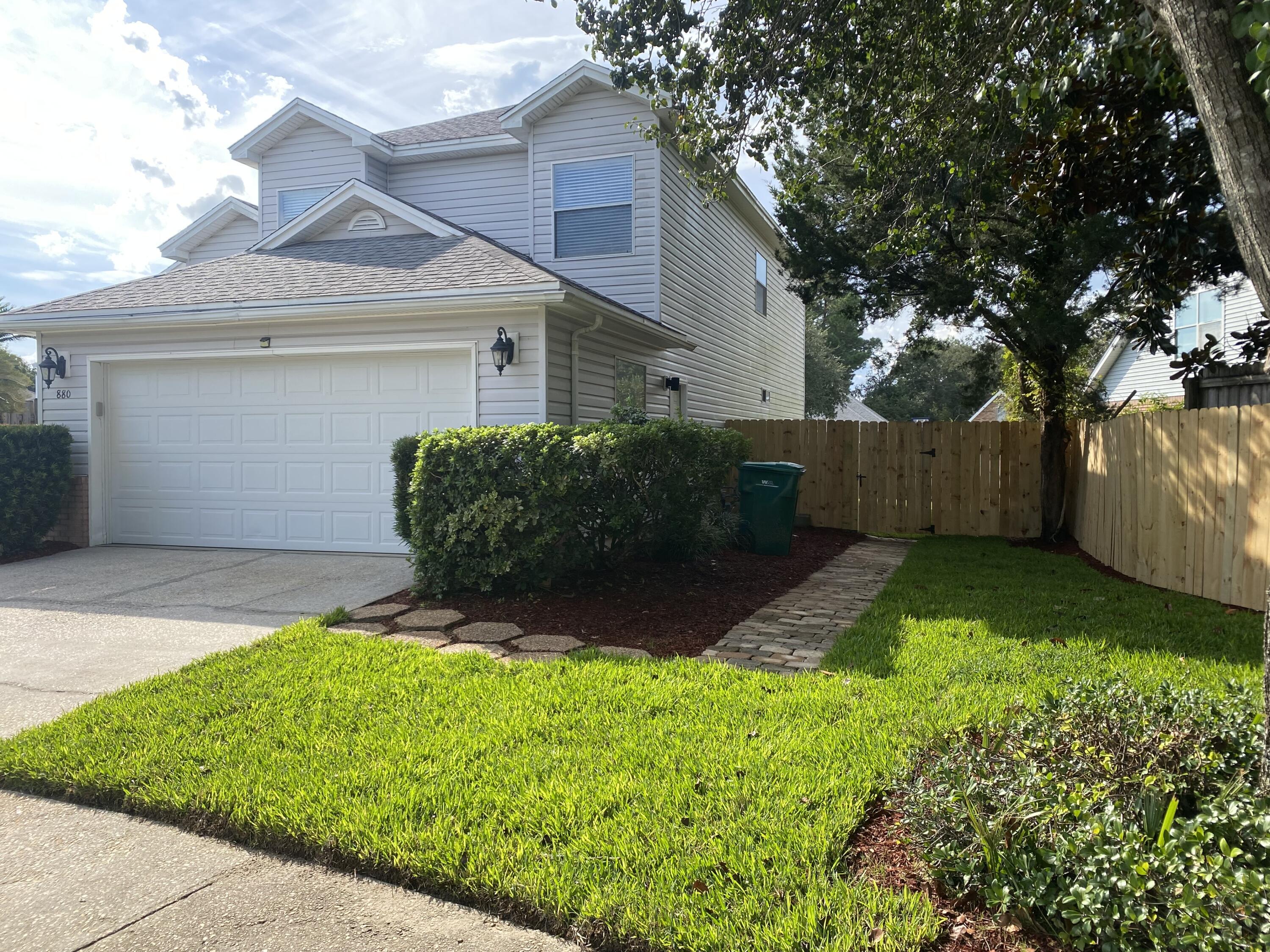 SHALIMAR COMMONS - Residential Lease