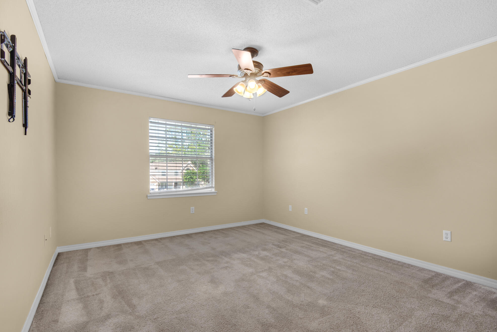 SHALIMAR COMMONS - Residential Lease