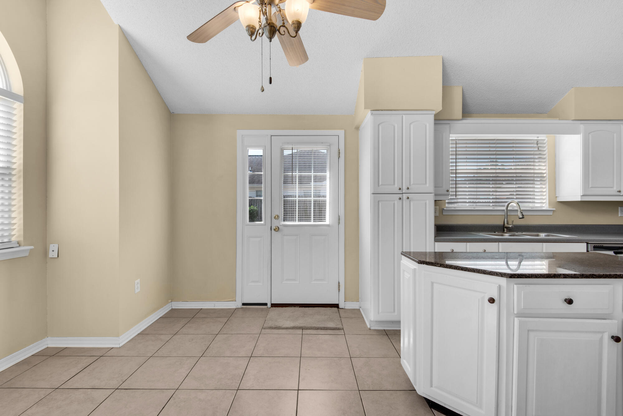 SHALIMAR COMMONS - Residential Lease