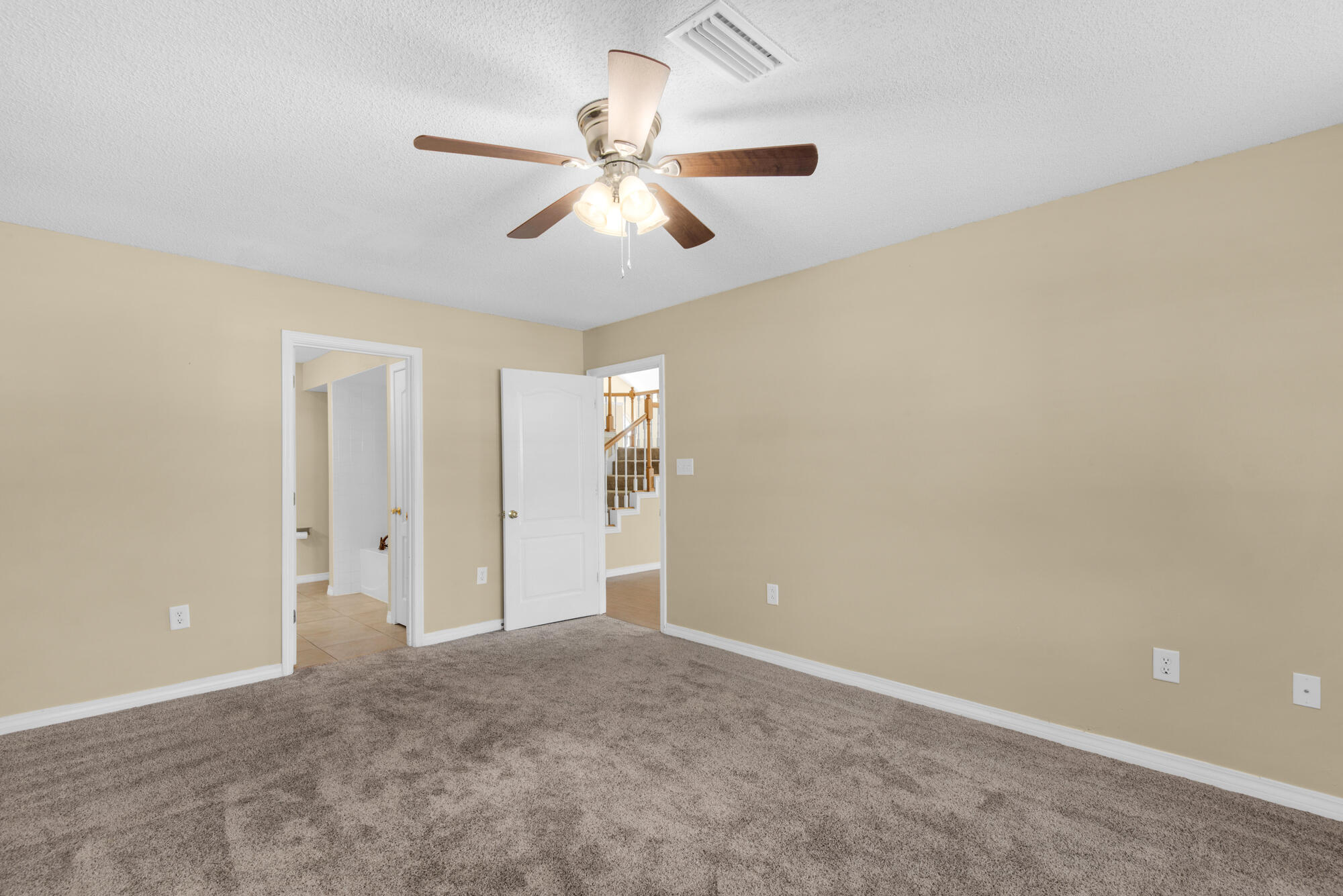 SHALIMAR COMMONS - Residential Lease