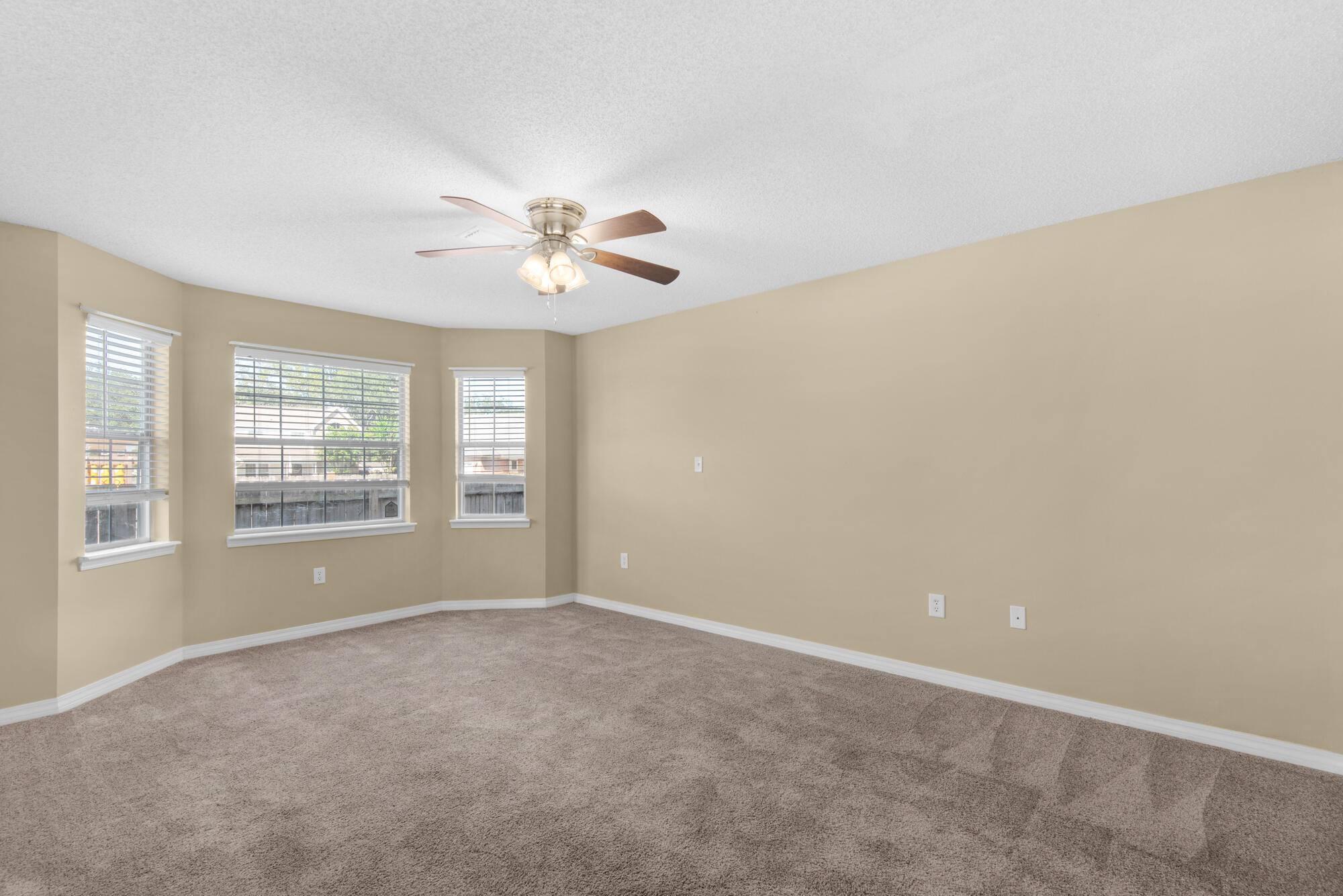 SHALIMAR COMMONS - Residential Lease