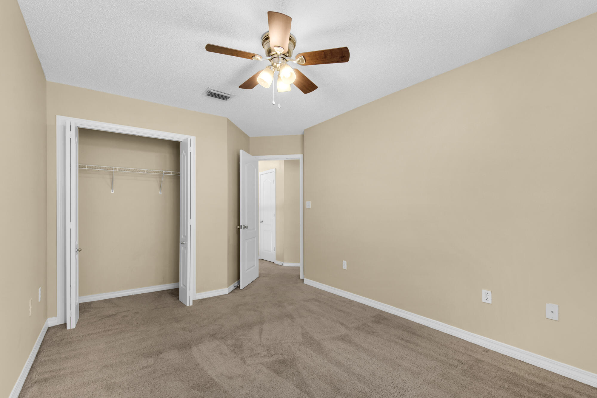 SHALIMAR COMMONS - Residential Lease