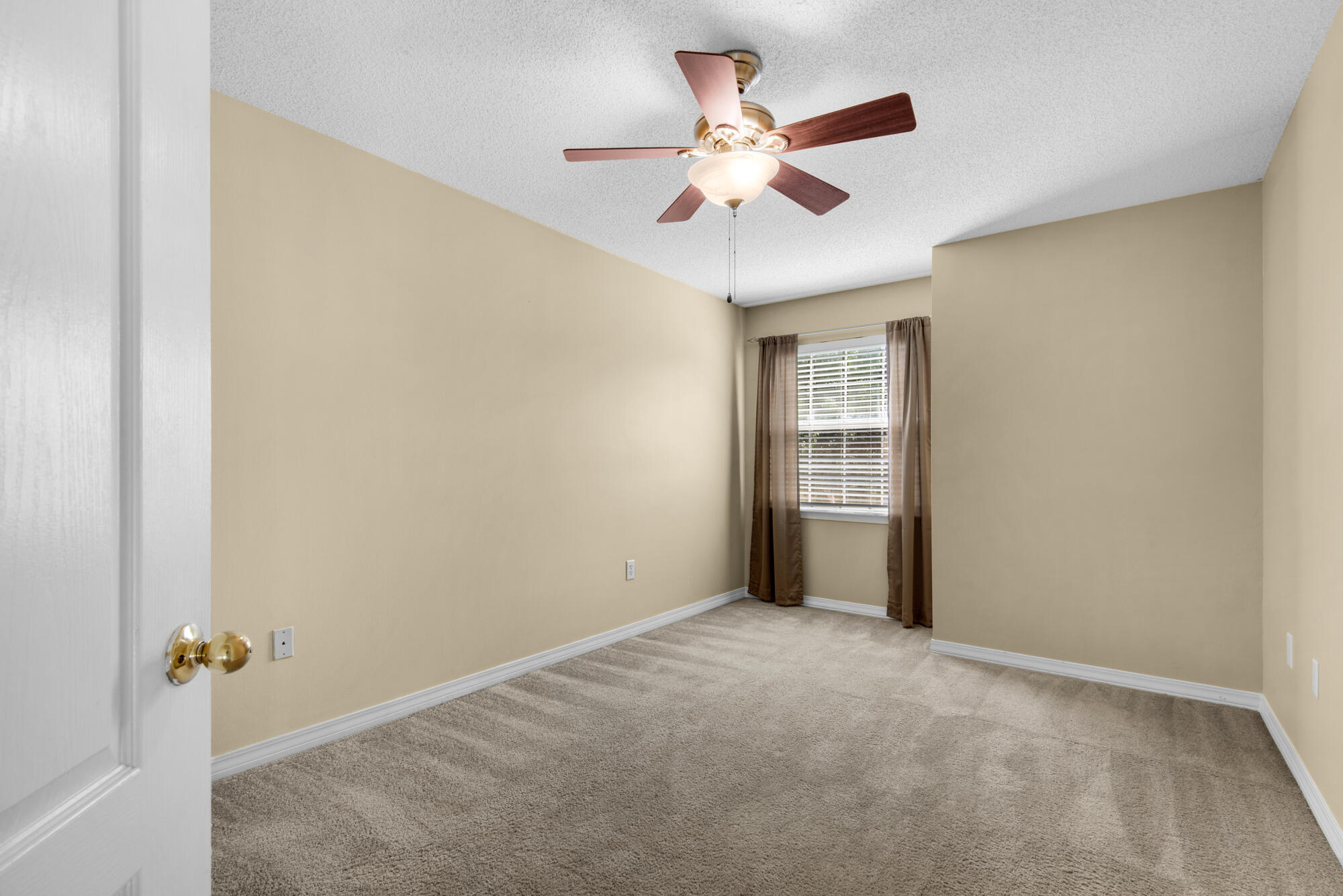 SHALIMAR COMMONS - Residential Lease