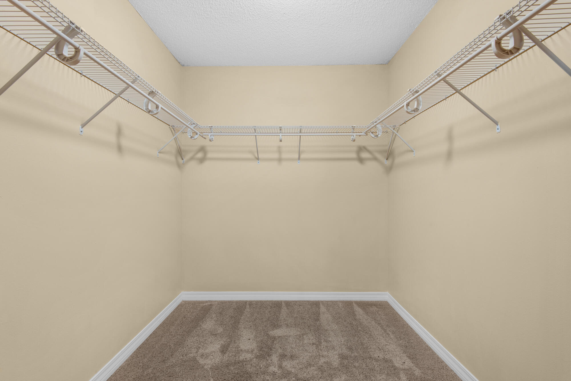 SHALIMAR COMMONS - Residential Lease